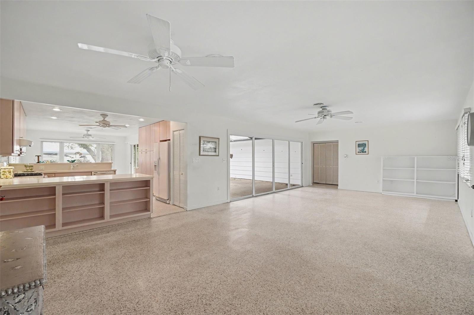 528 RALPH ST — photo 11