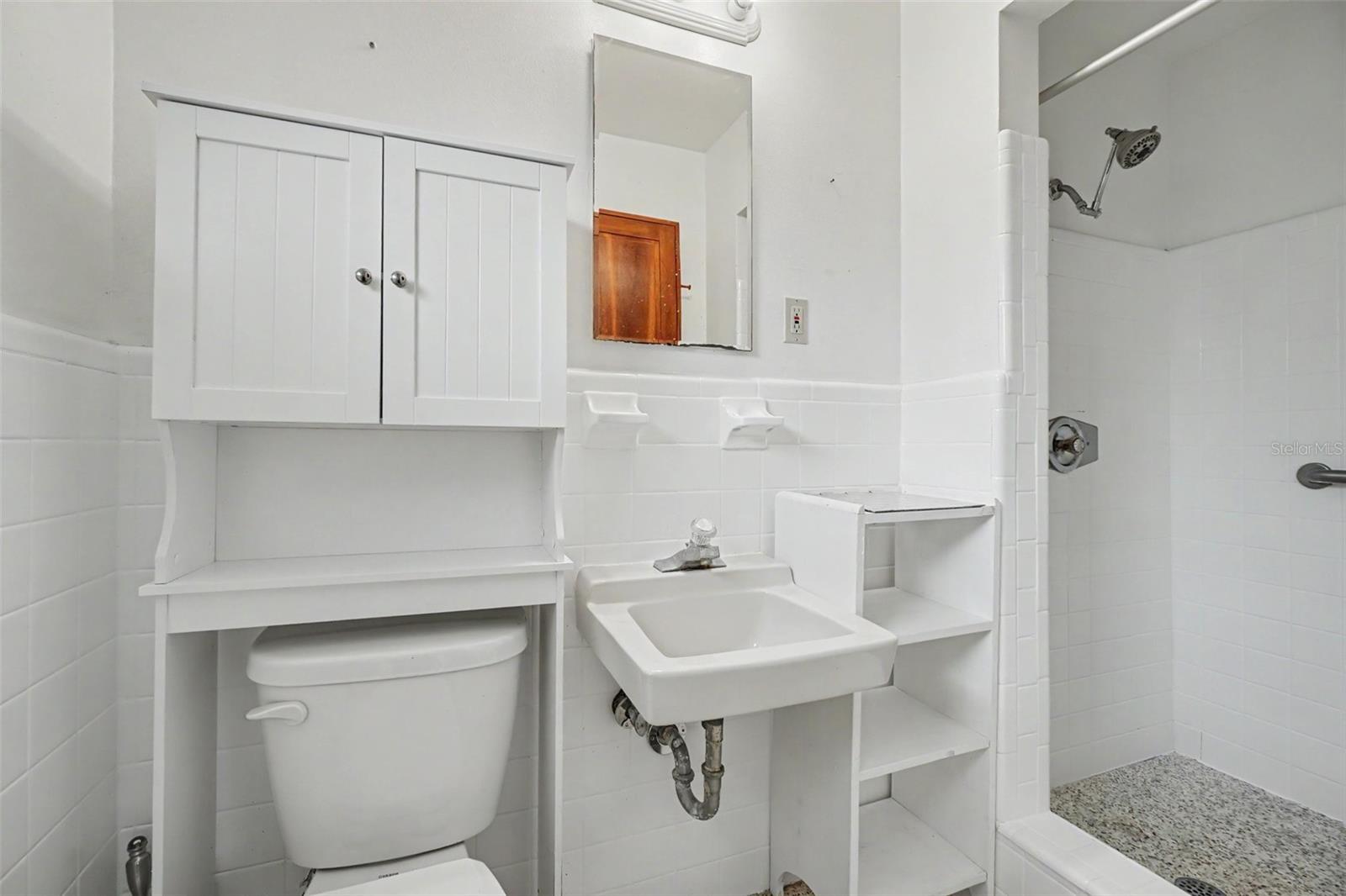 528 RALPH ST — photo 29