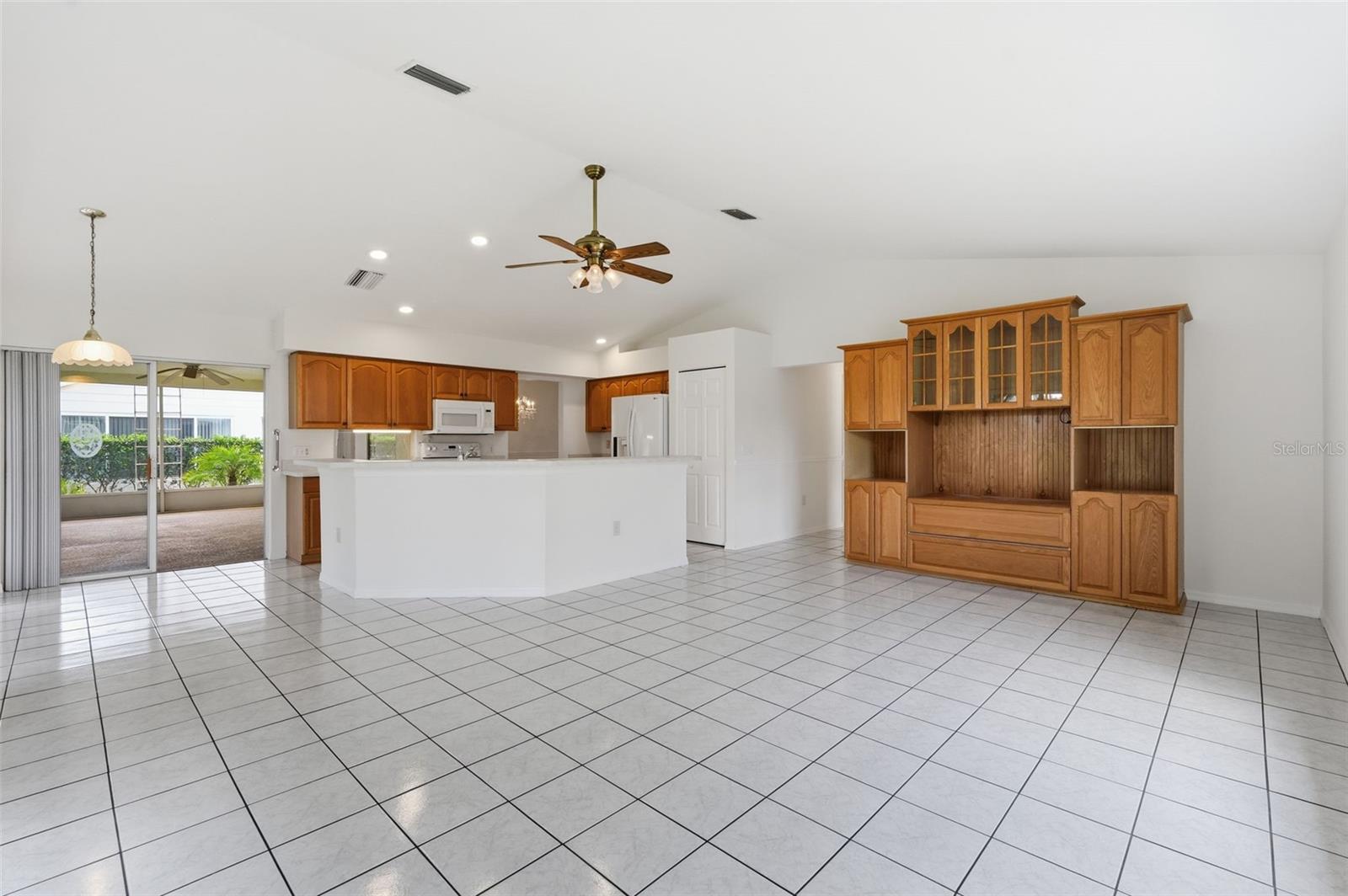 1444 CANBERLEY CT — photo 23
