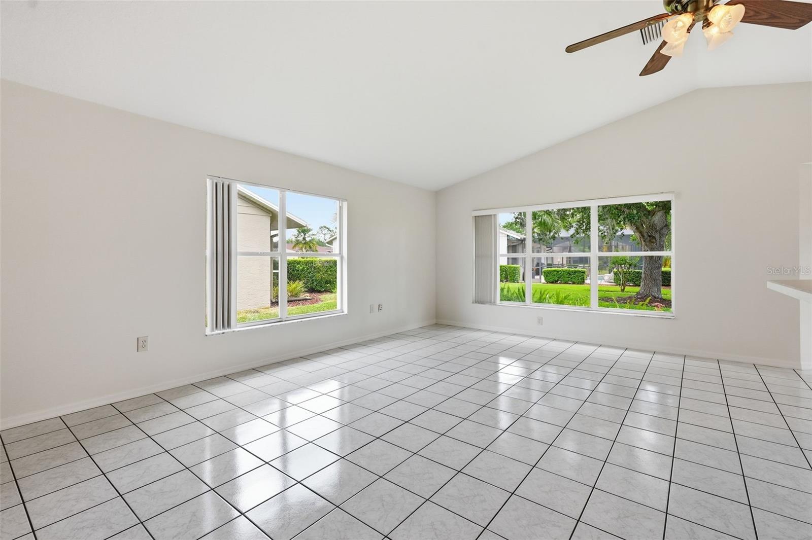 1444 CANBERLEY CT — photo 25