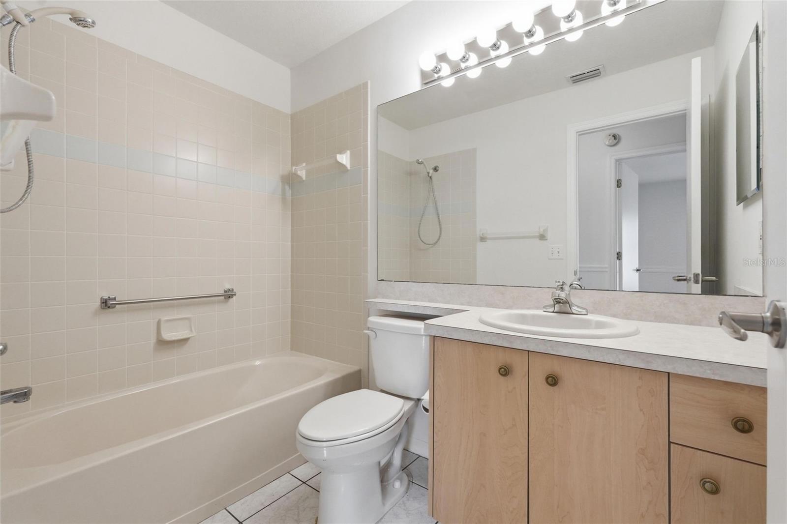 1444 CANBERLEY CT — photo 43