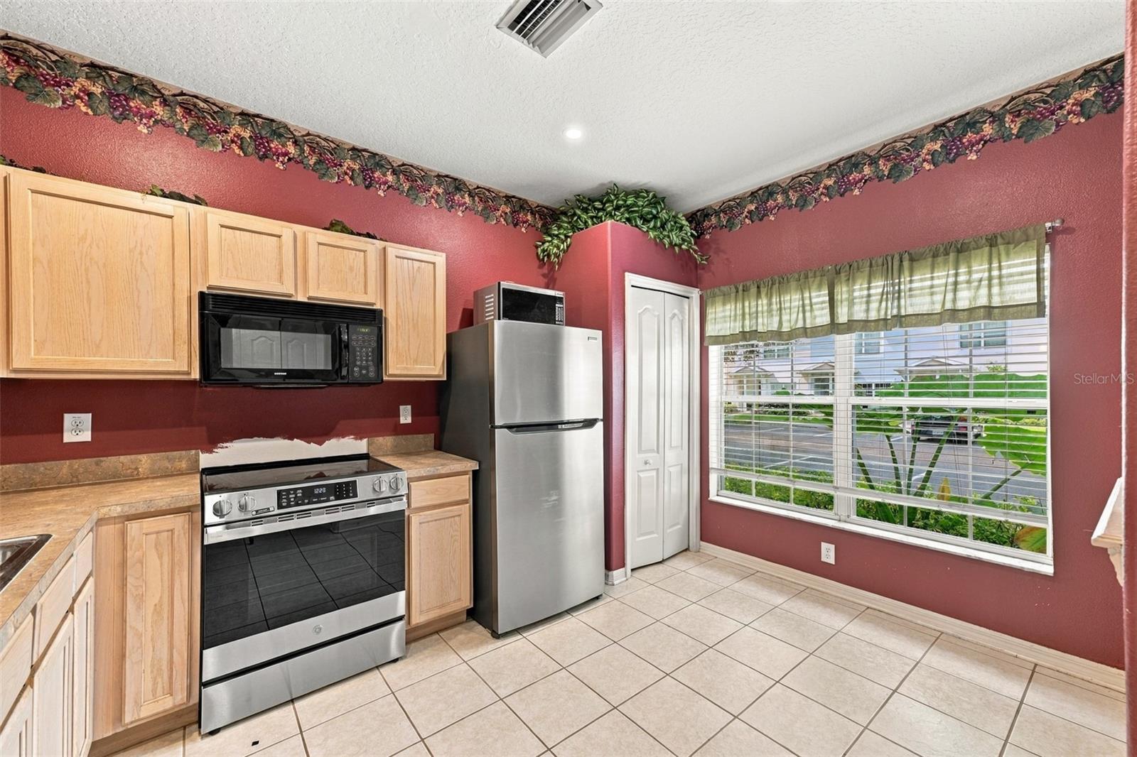 3463 HIGH HAMPTON CIR — photo 12