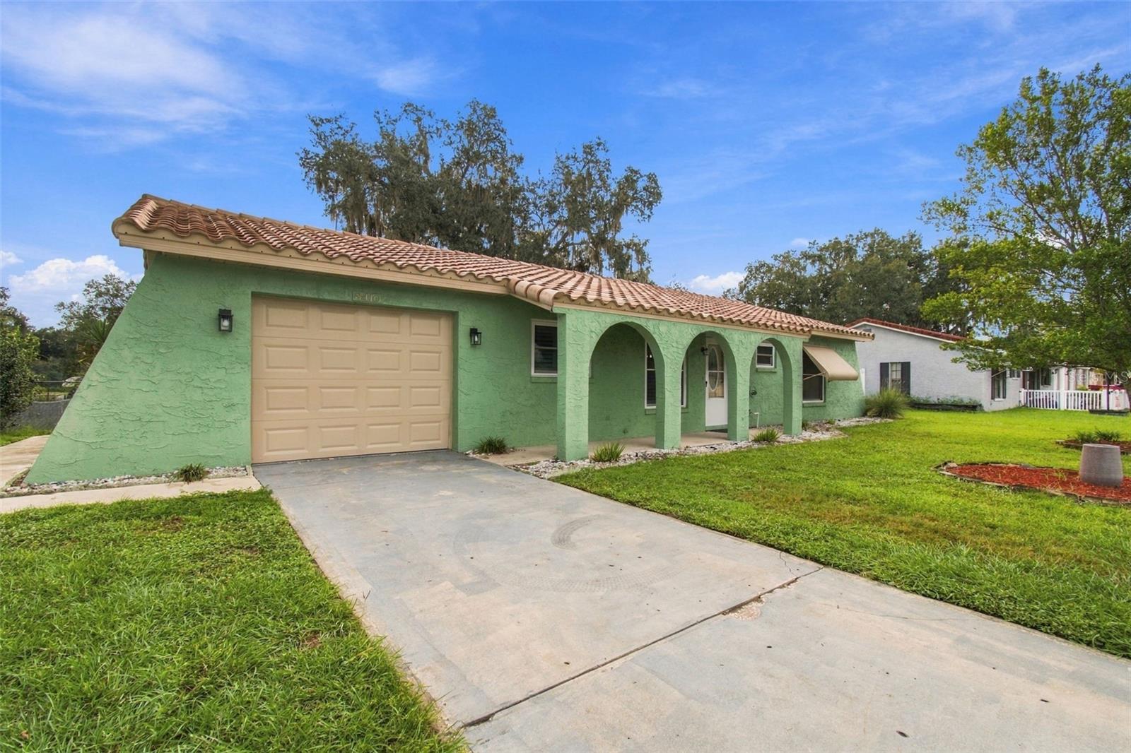 8410 ANGELA CT — photo 7