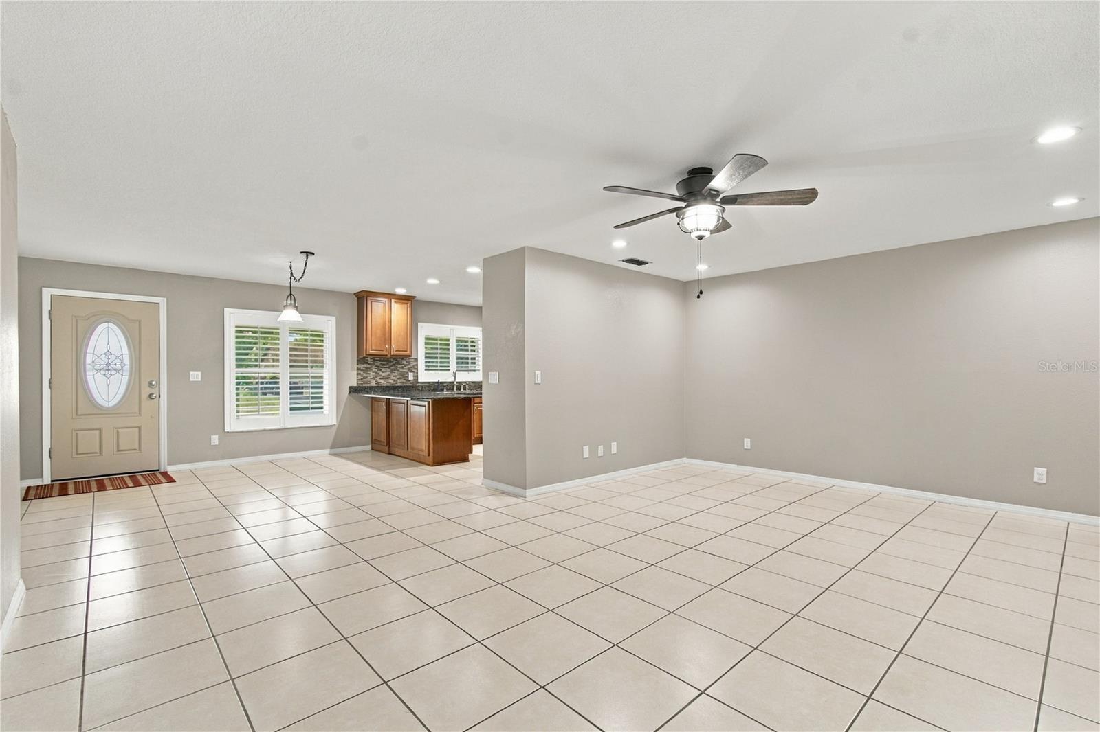 8410 ANGELA CT — photo 21