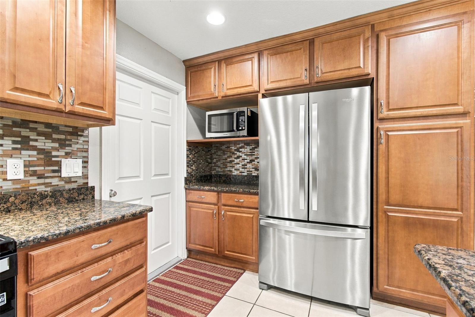 8410 ANGELA CT — photo 17