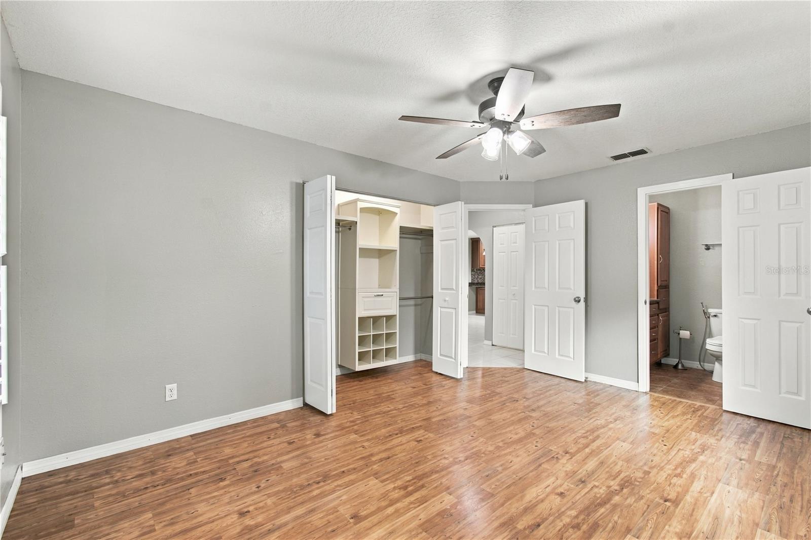 8410 ANGELA CT — photo 28