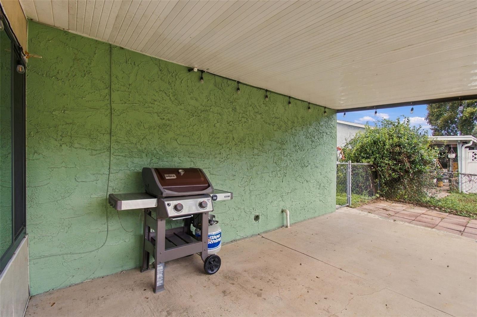 8410 ANGELA CT — photo 43