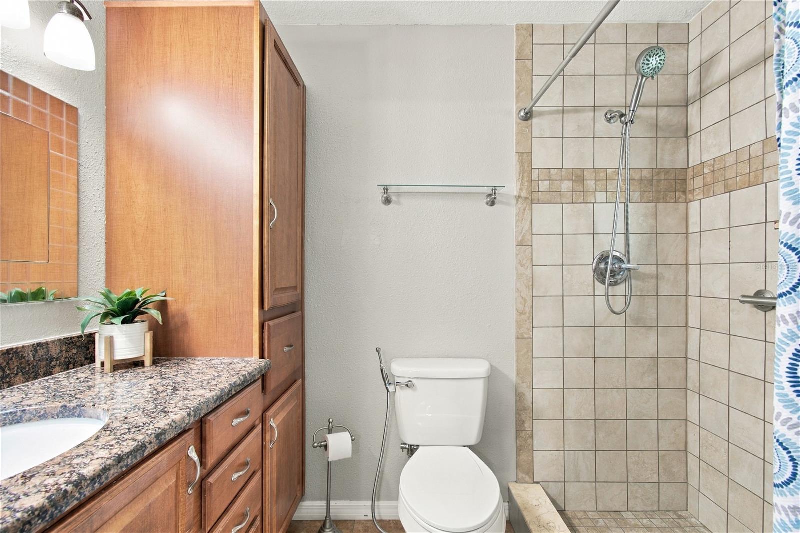 8410 ANGELA CT — photo 29