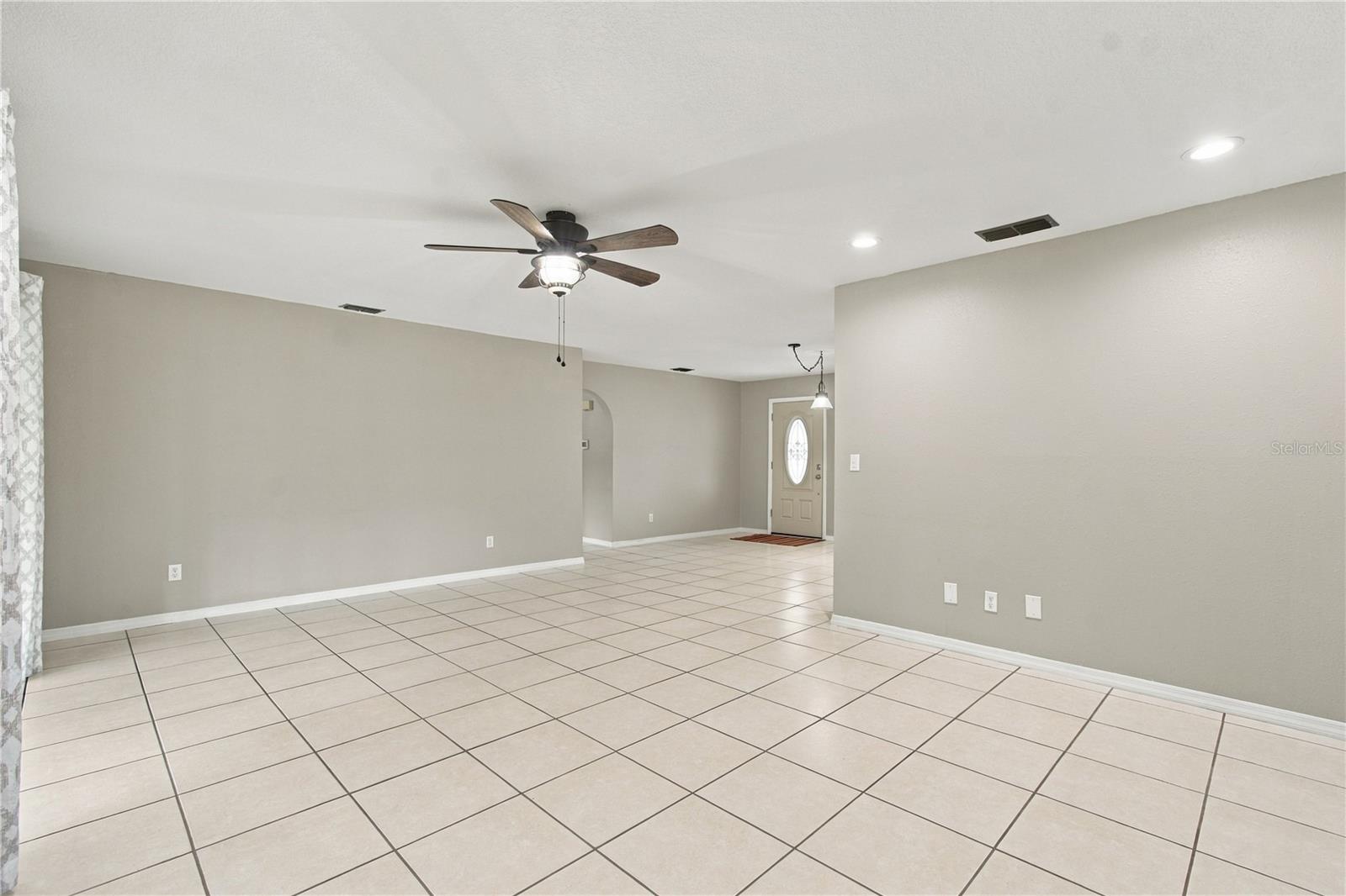 8410 ANGELA CT — photo 22
