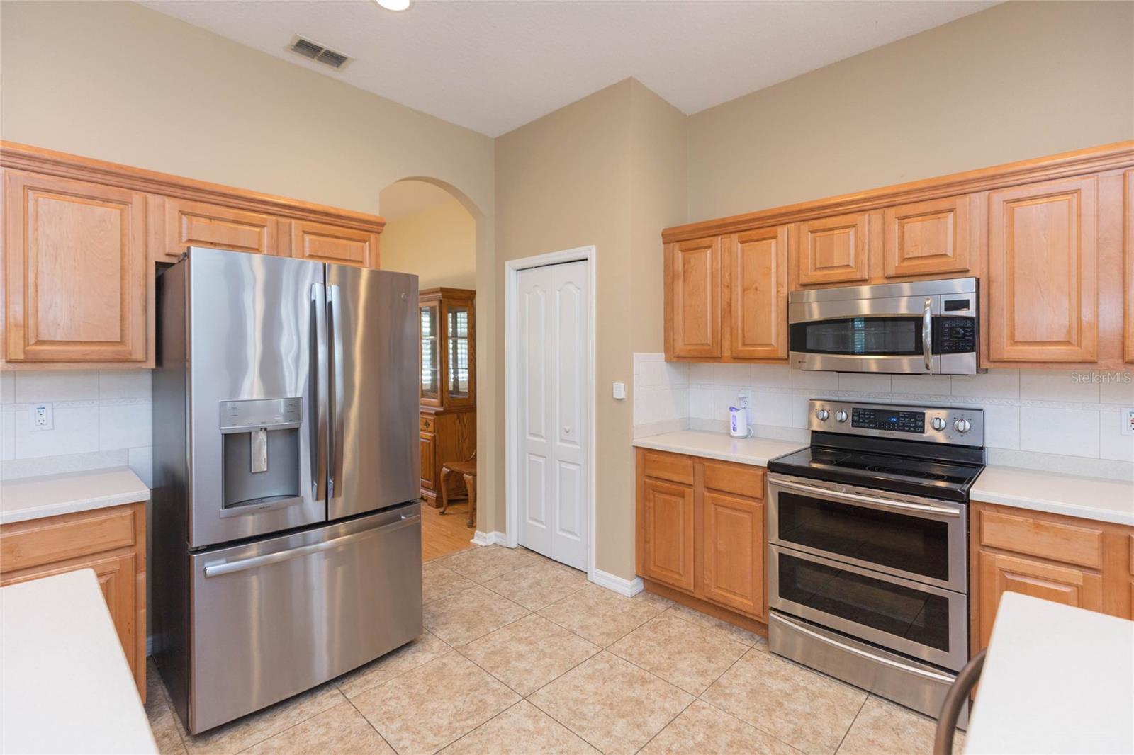 11730 LAKEVIEW DR — photo 4