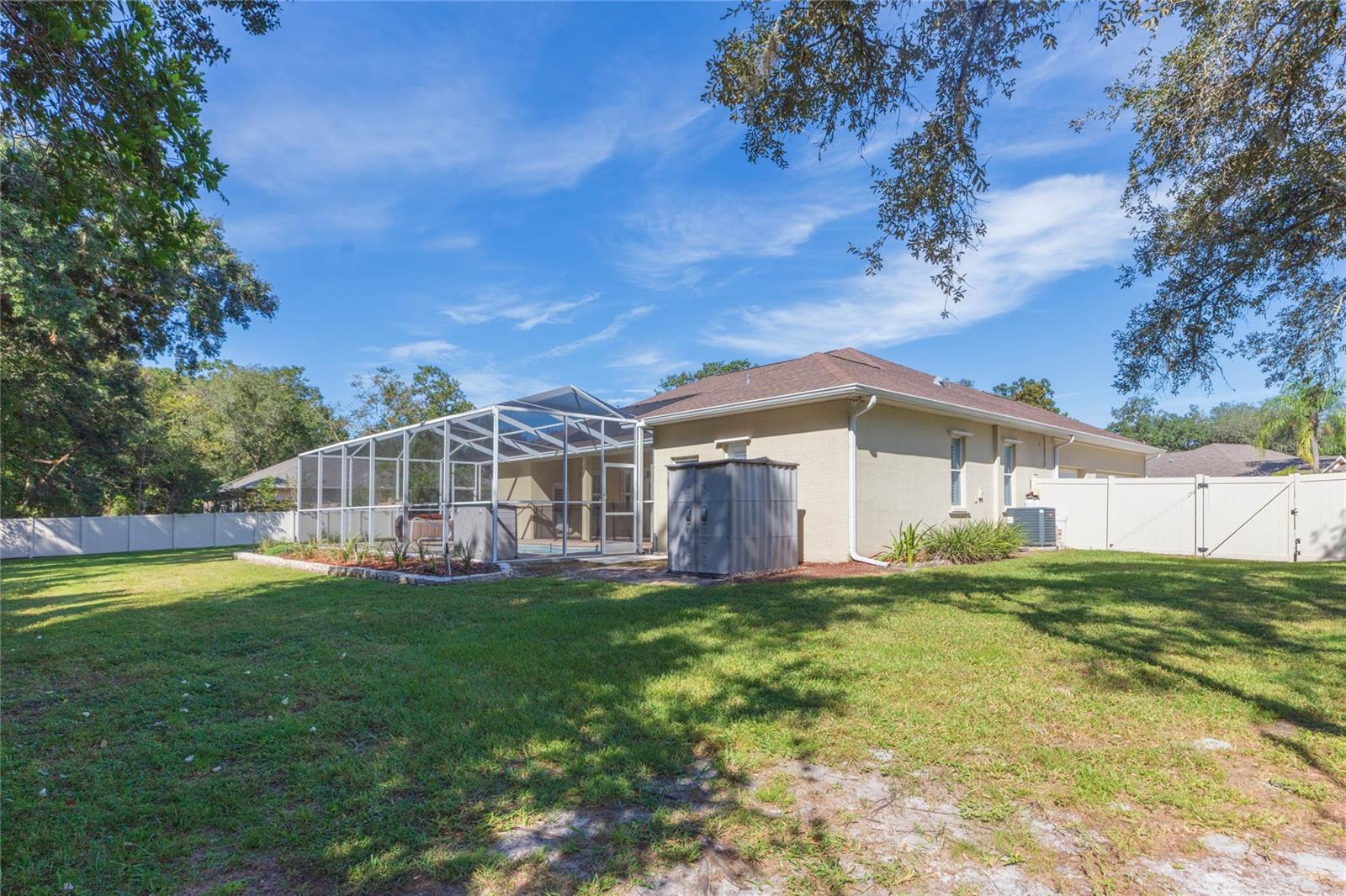 11730 LAKEVIEW DR — photo 45