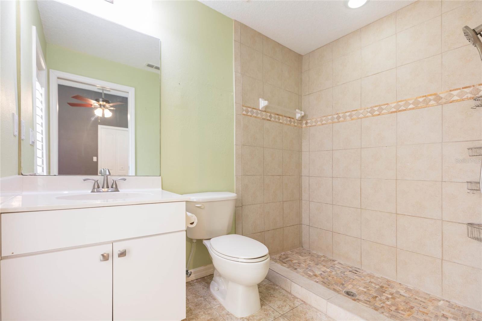 11730 LAKEVIEW DR — photo 27