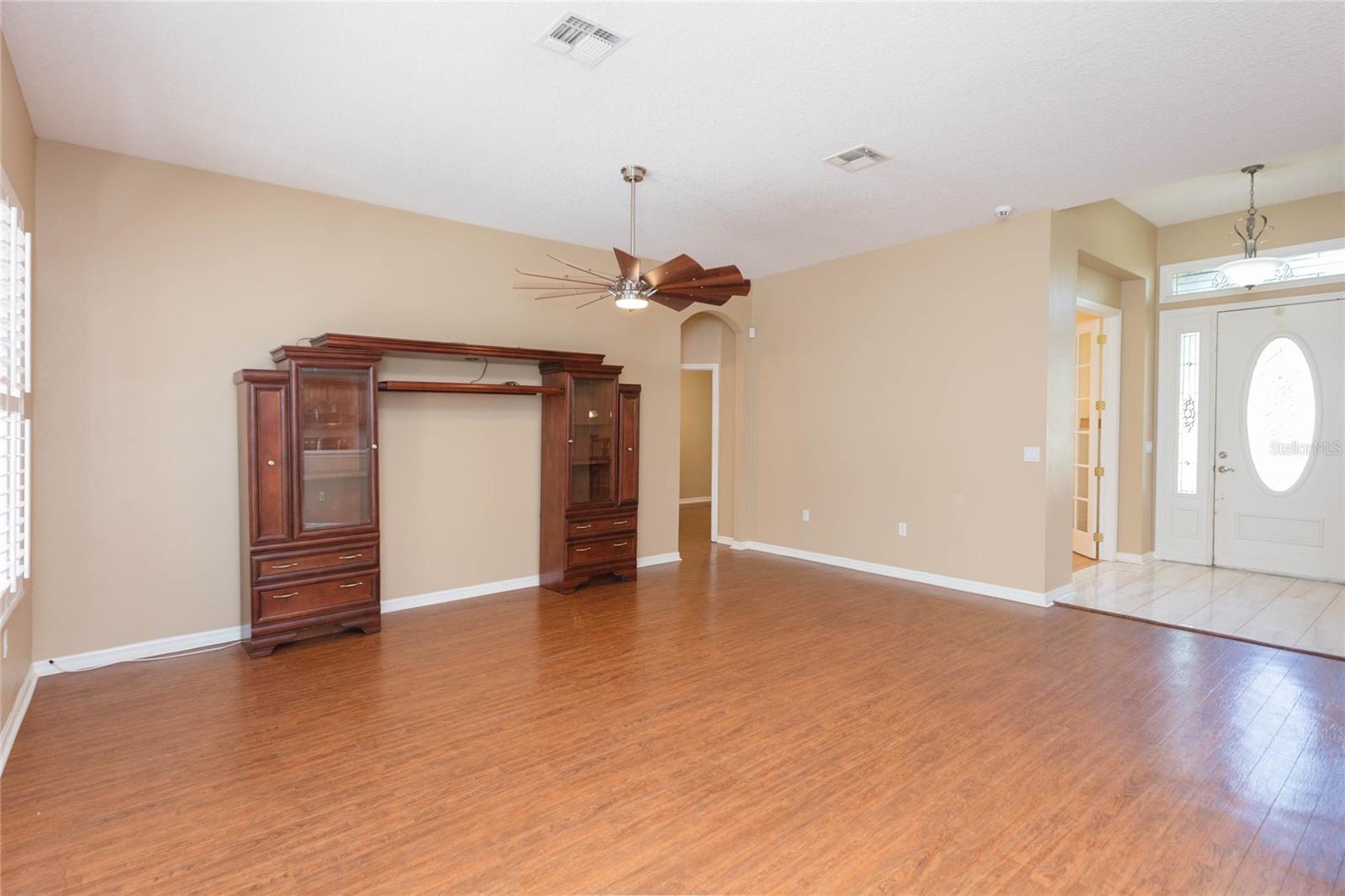 11730 LAKEVIEW DR — photo 17