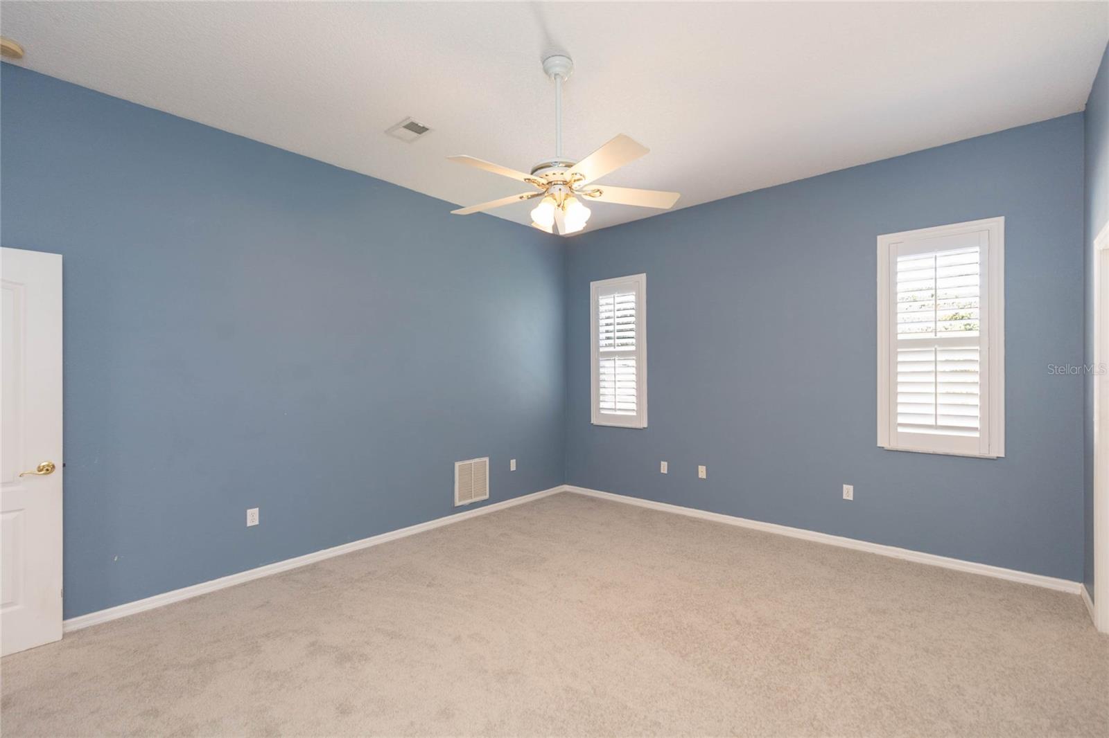 11730 LAKEVIEW DR — photo 31