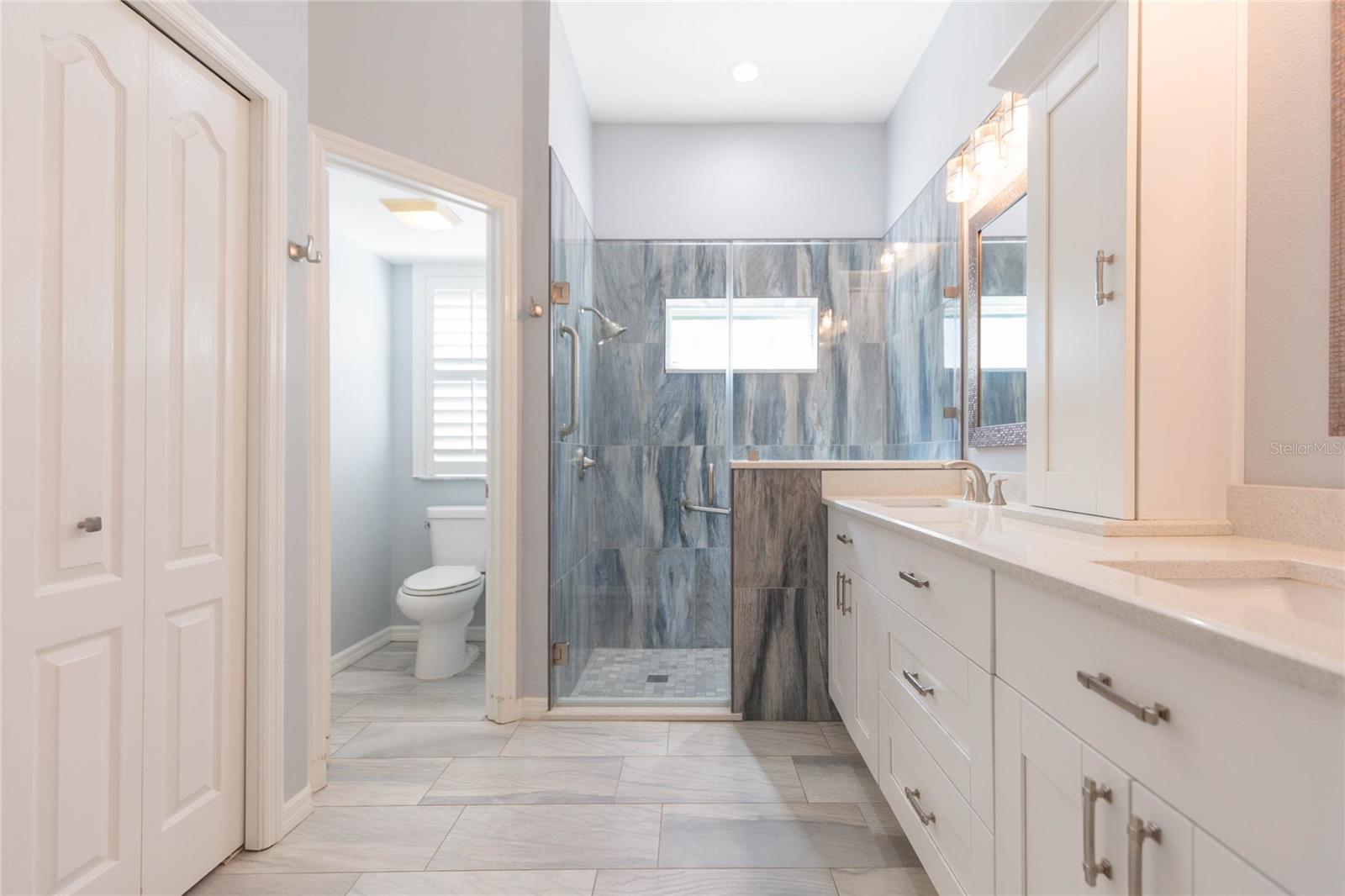 11730 LAKEVIEW DR — photo 35
