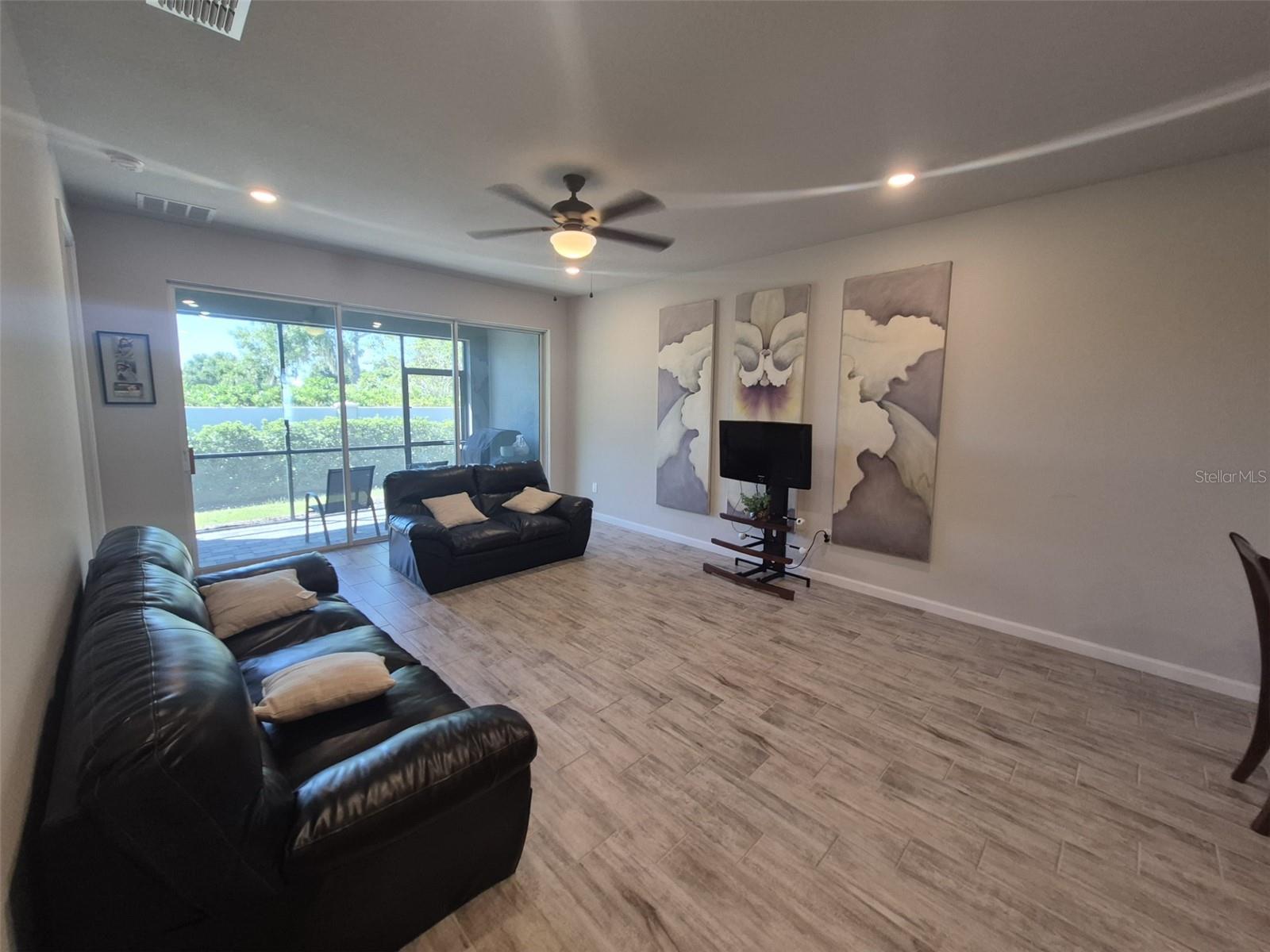 3781 LAUGHING DOVE AVE — photo 5