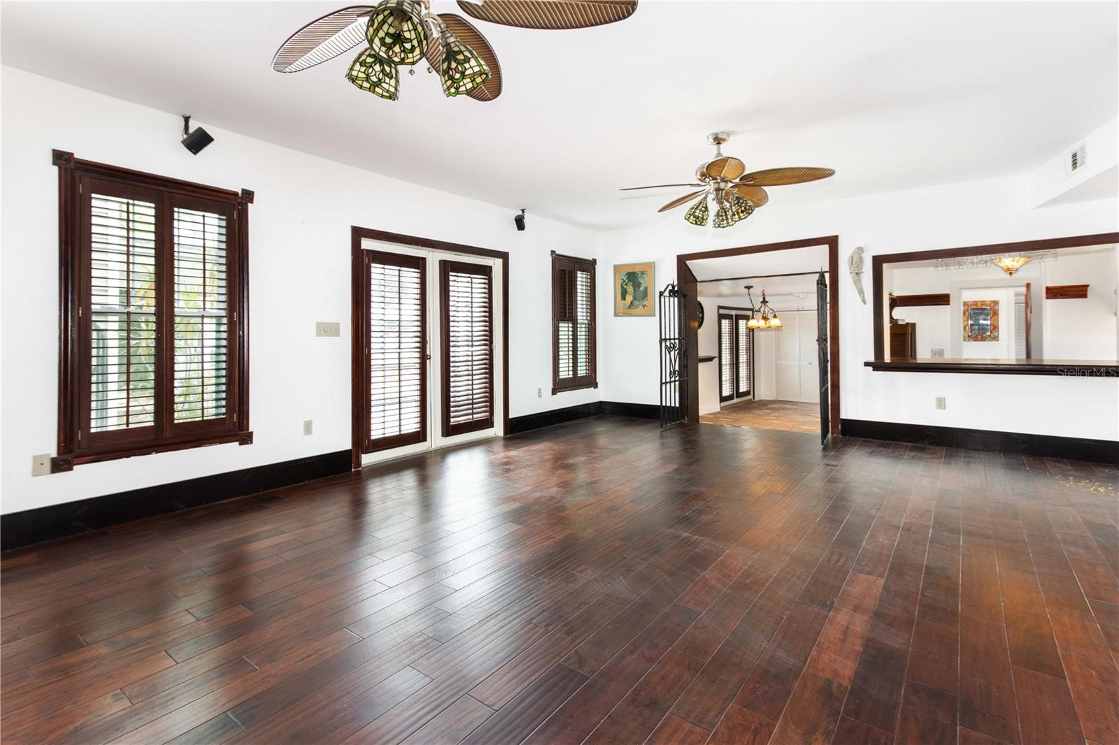 806 NARCISSUS AVE — photo 9