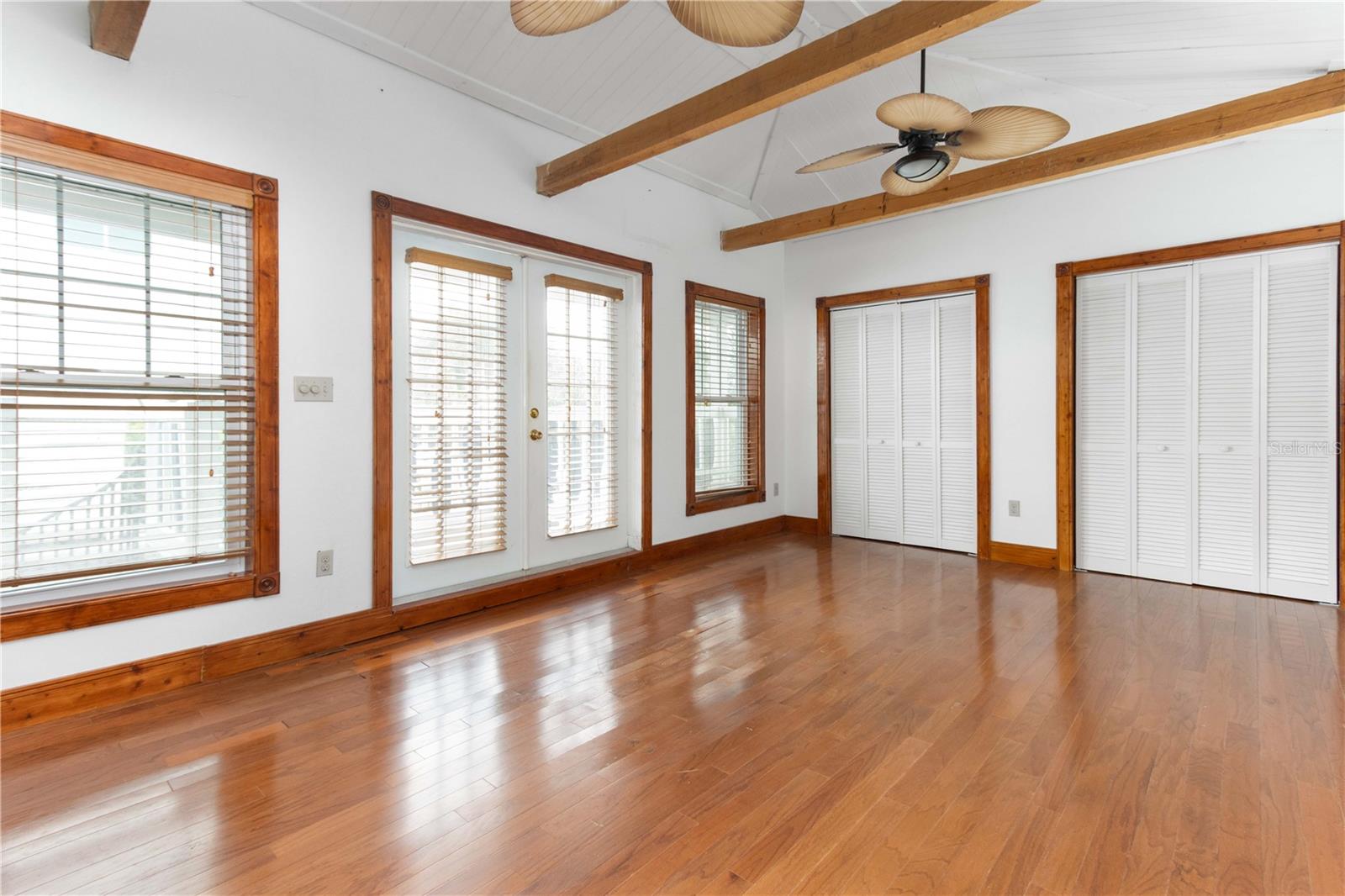 806 NARCISSUS AVE — photo 45