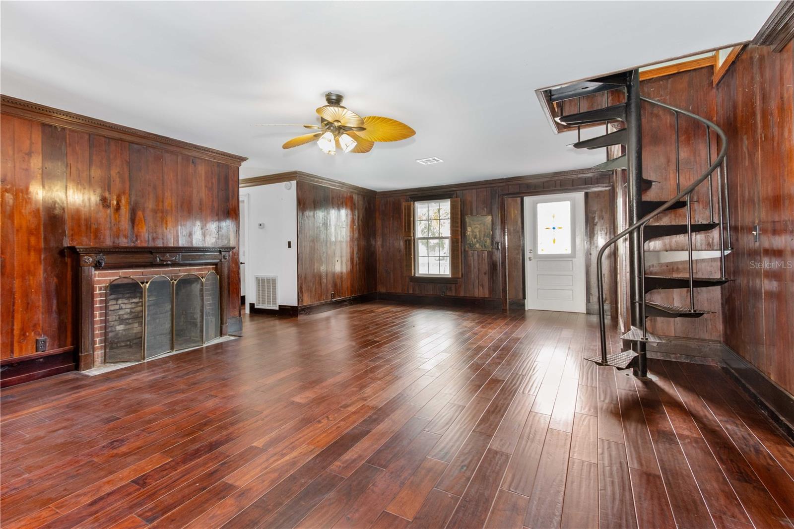806 NARCISSUS AVE — photo 6