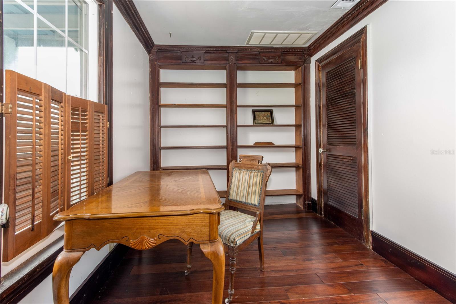 806 NARCISSUS AVE — photo 36