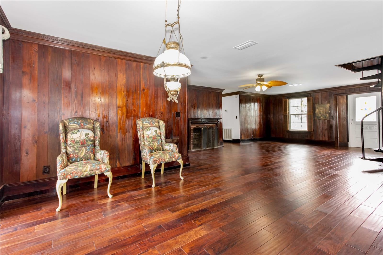 806 NARCISSUS AVE — photo 33