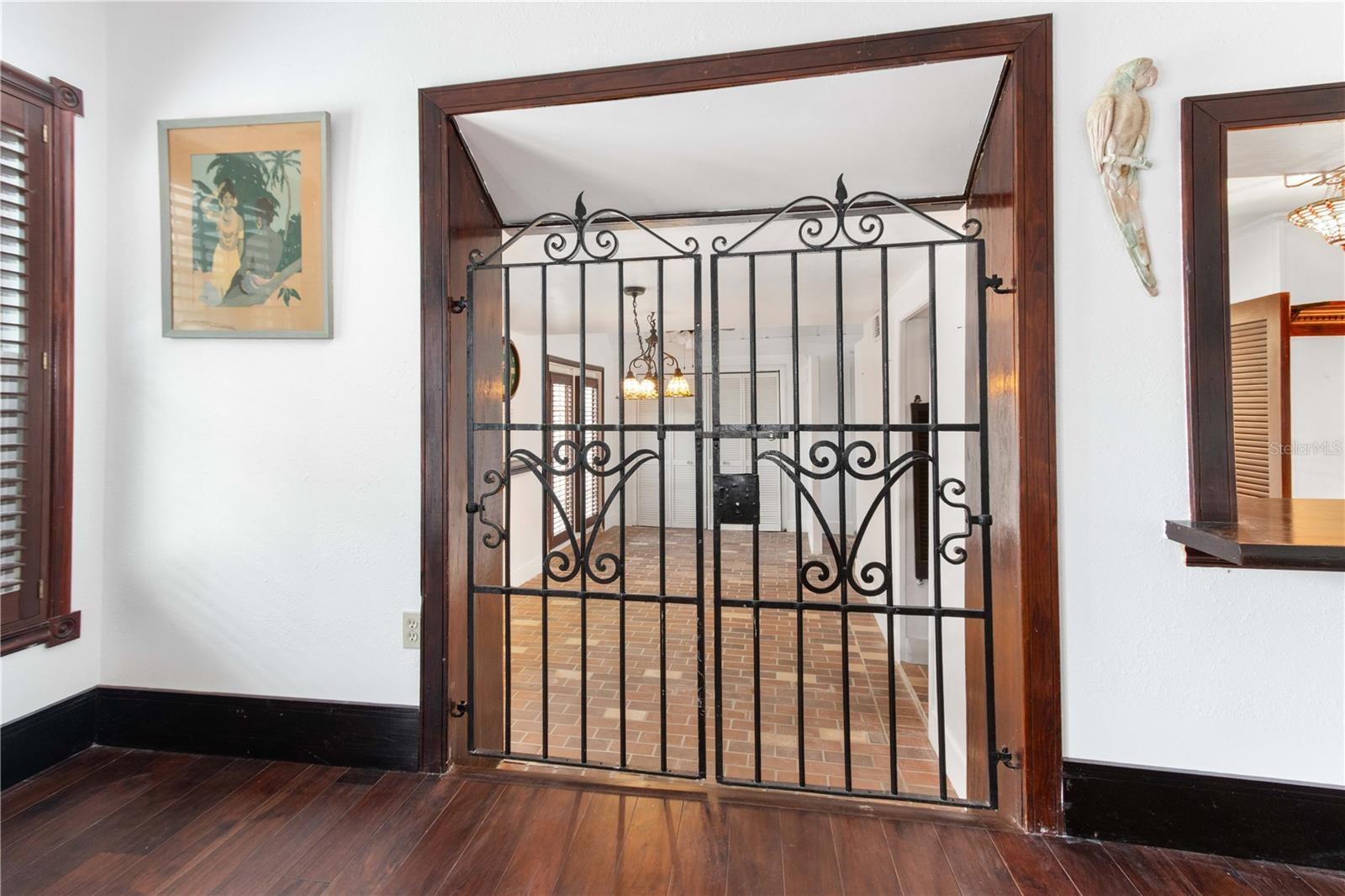 806 NARCISSUS AVE — photo 39