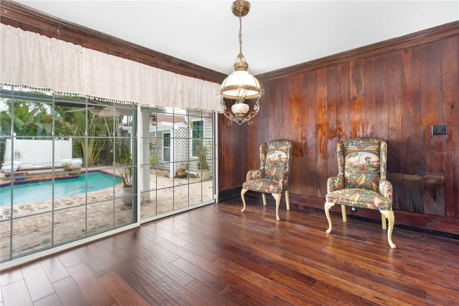 806 NARCISSUS AVE — photo 3