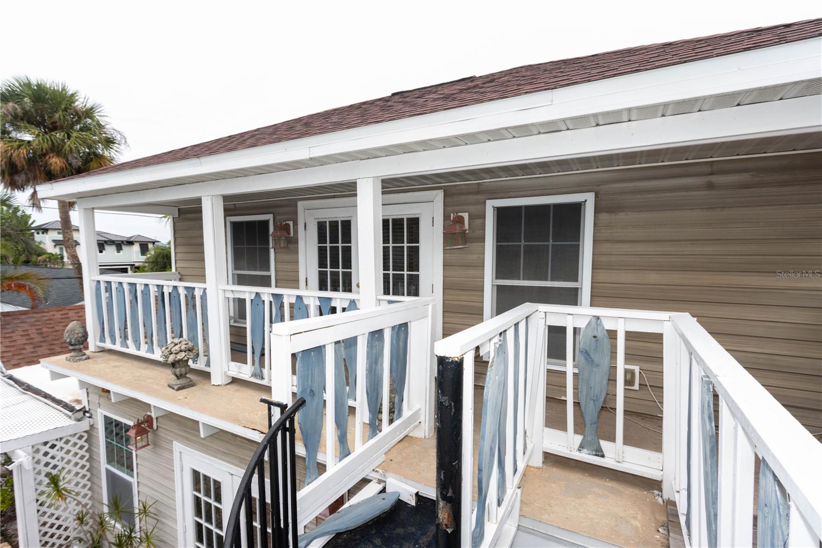 806 NARCISSUS AVE — photo 23