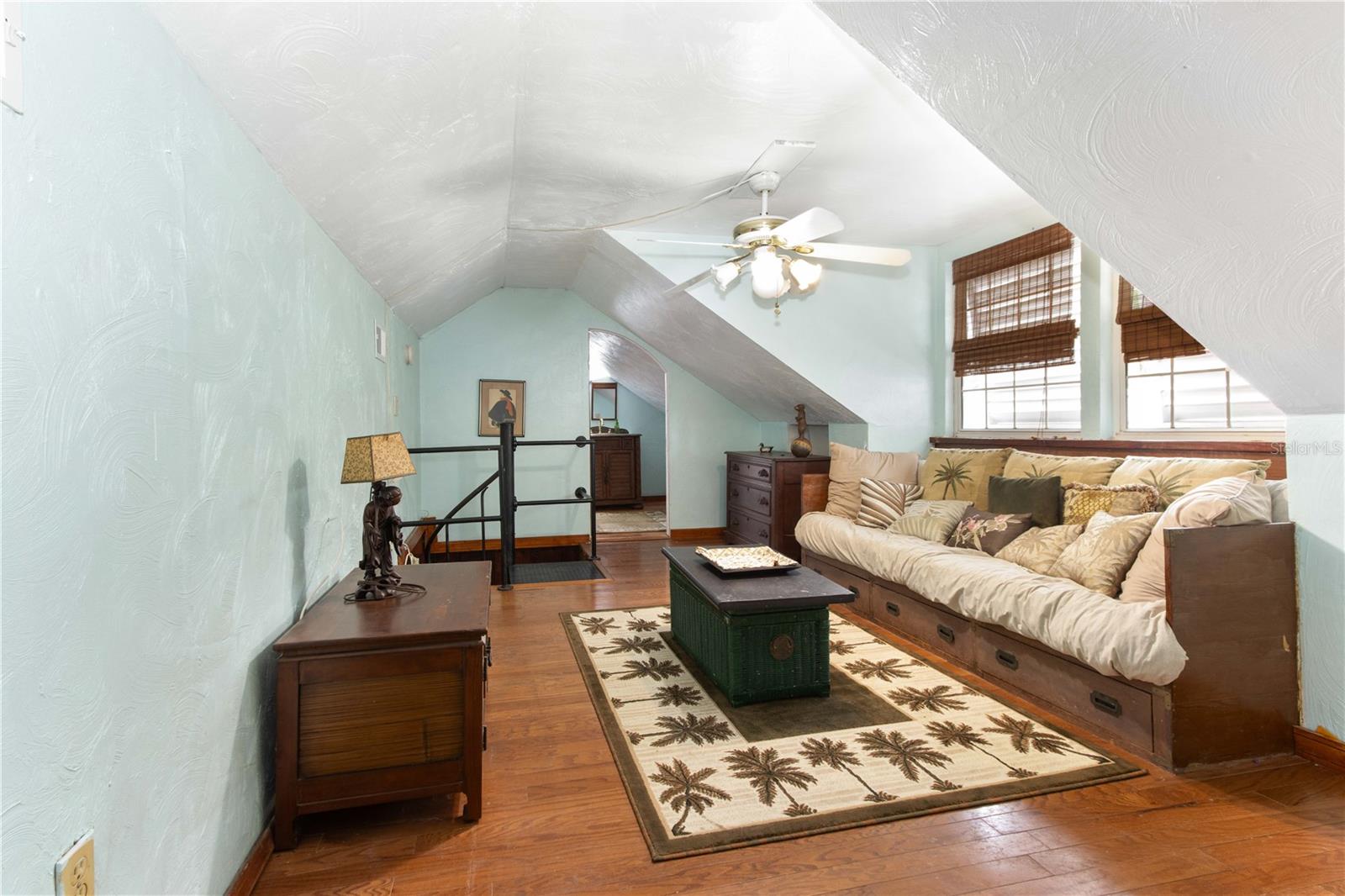 806 NARCISSUS AVE — photo 22