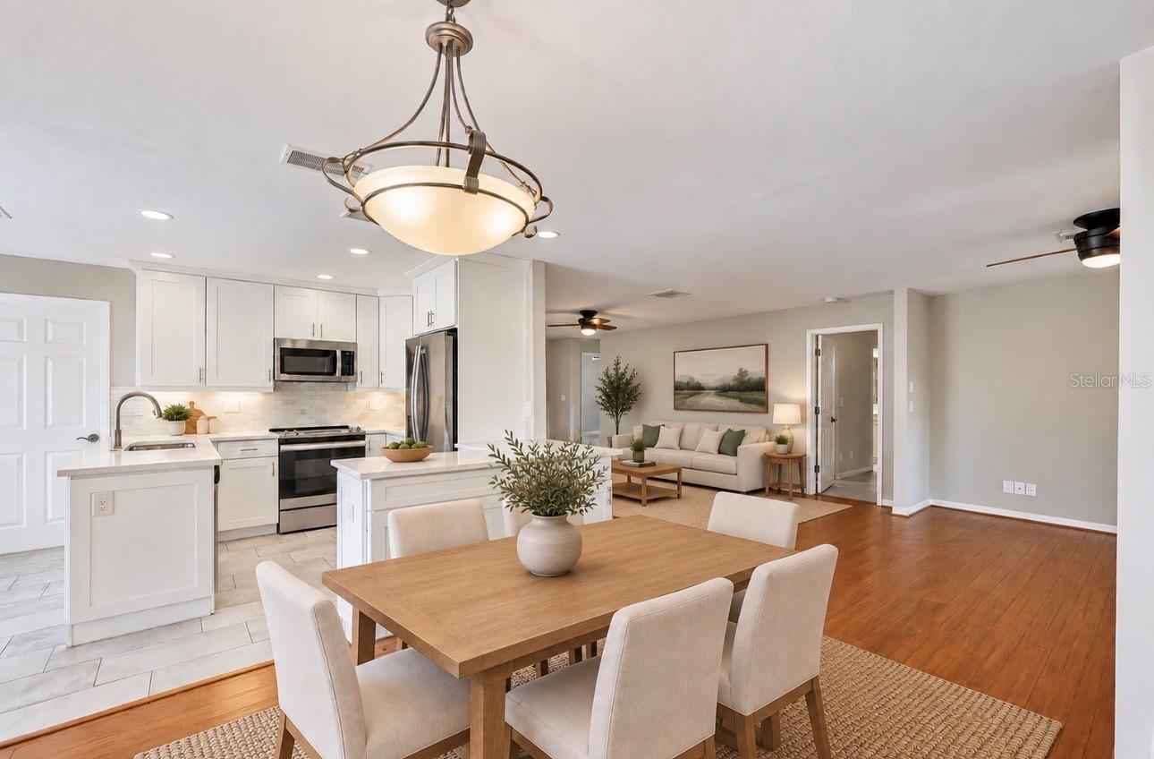 913 SUTTON PL — photo 4