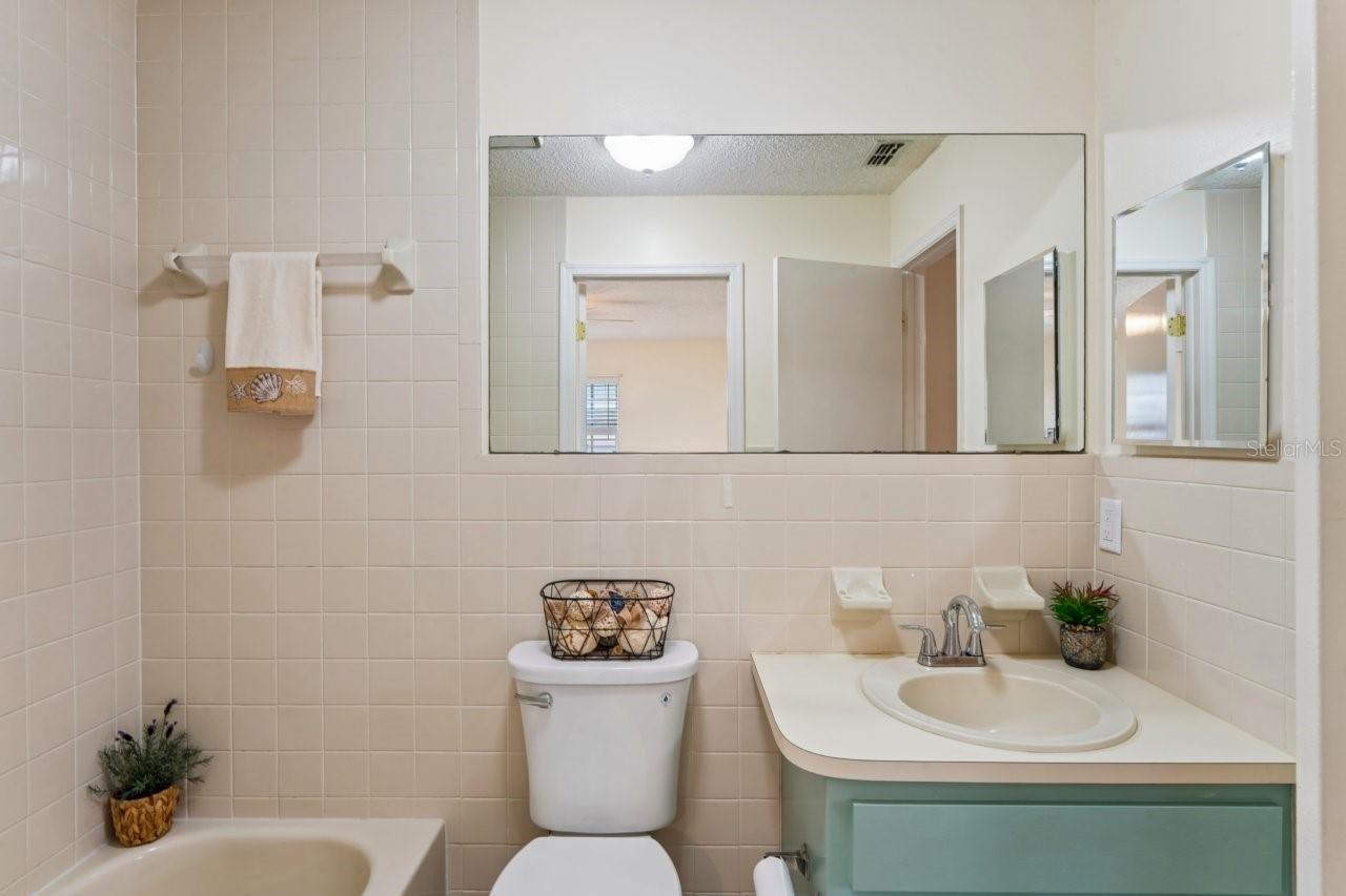 6709 DEVONSHIRE LN #10A — photo 3
