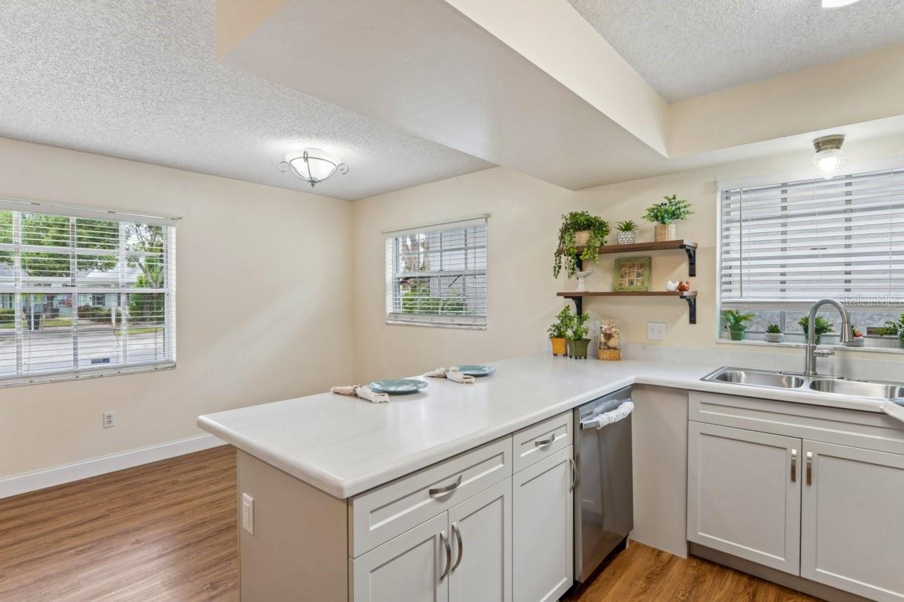 6709 DEVONSHIRE LN #10A — photo 12