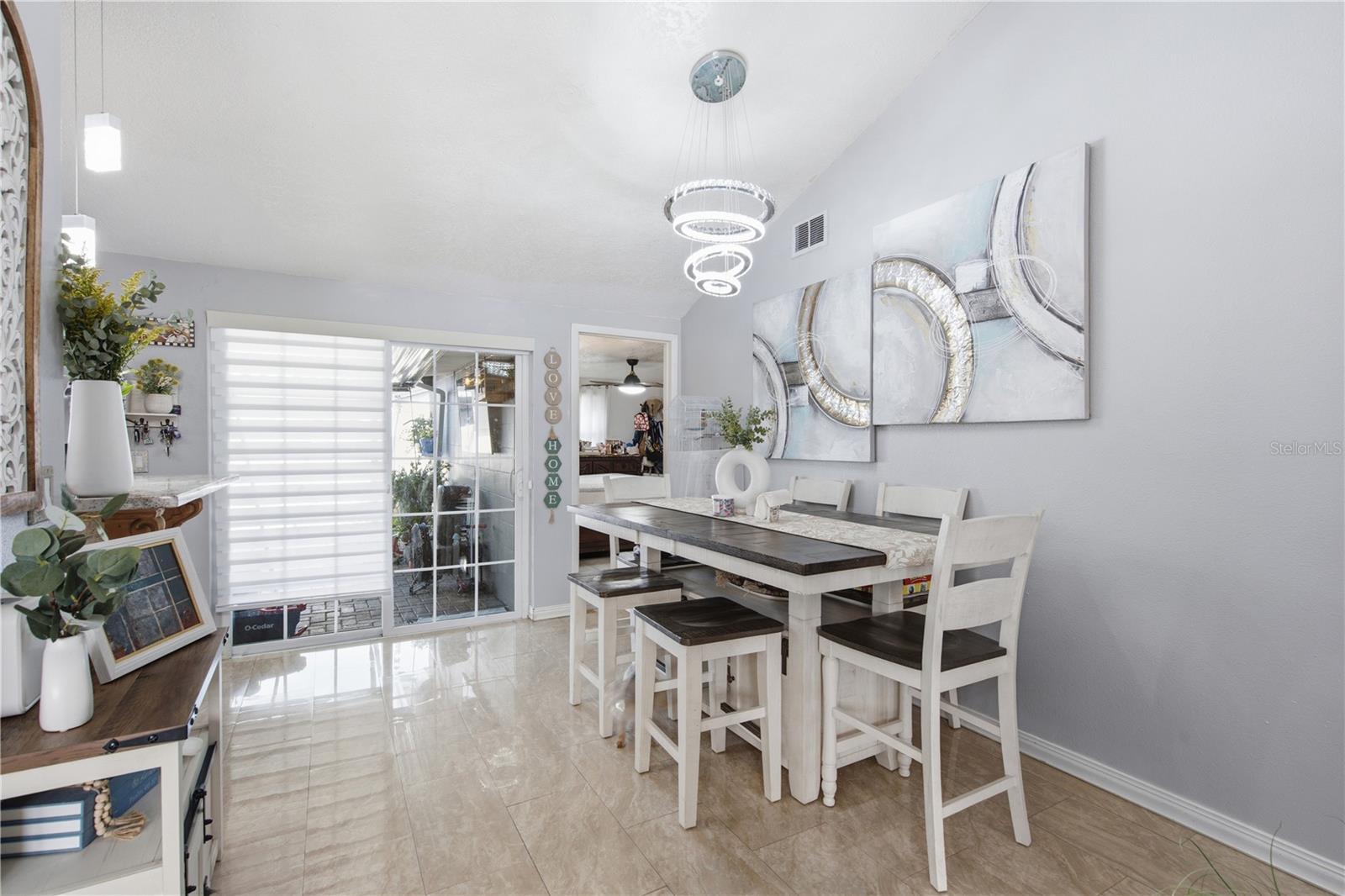 9610 SHALIMAR CT — photo 10