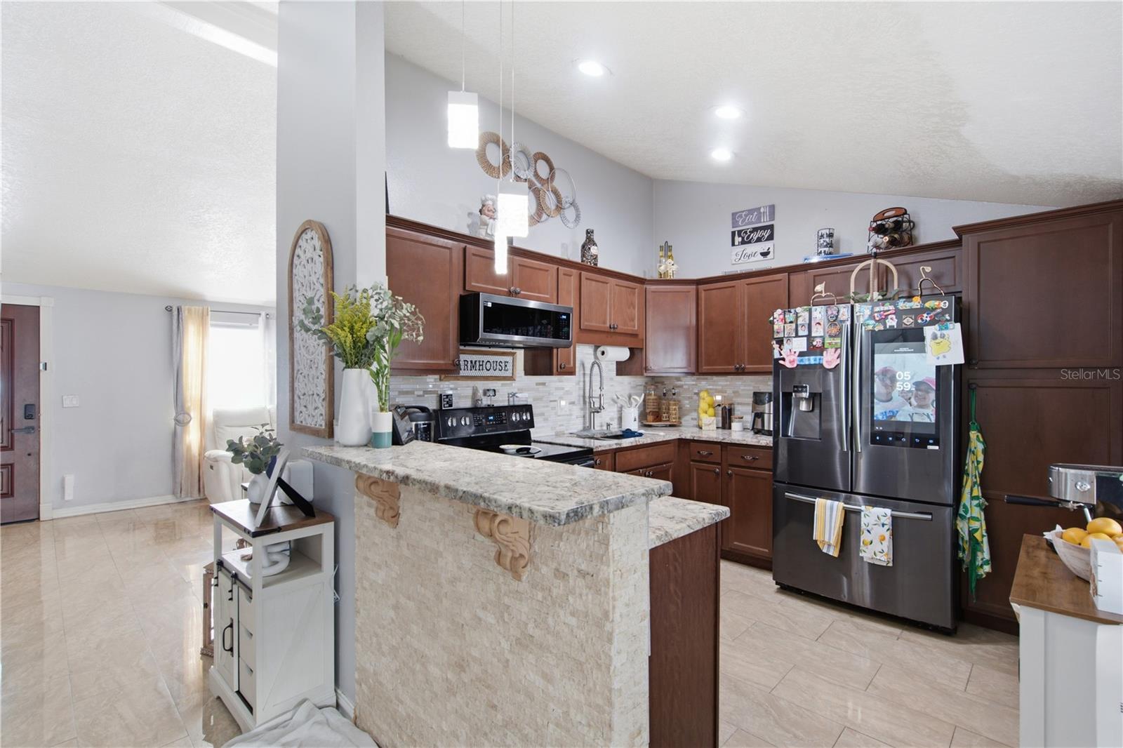 9610 SHALIMAR CT — photo 11