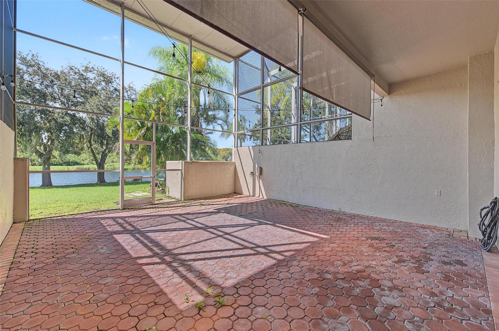 1626 LAGO VISTA BLVD — photo 32