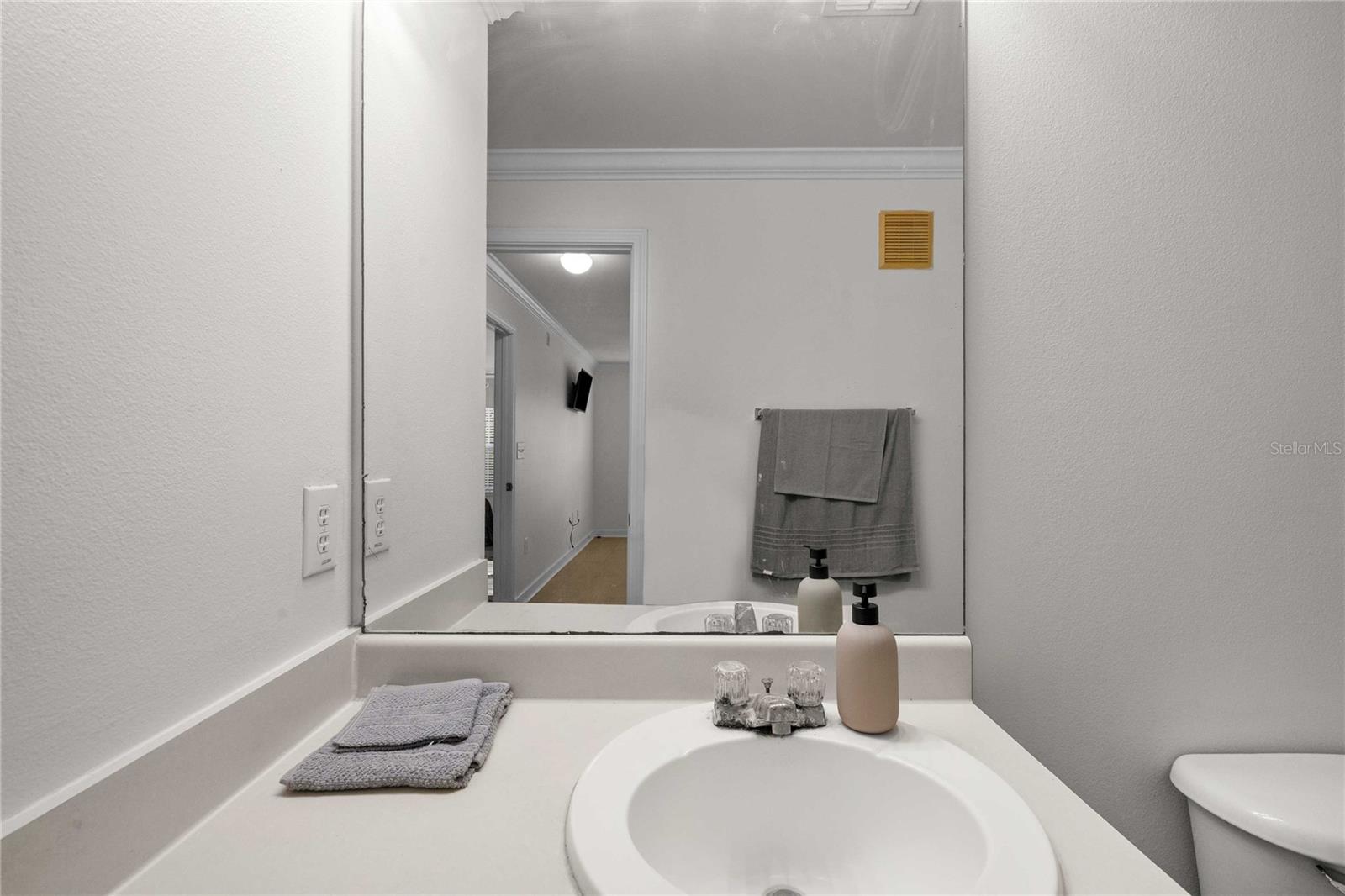 18235 BRIDLE CLUB DR #18235 — photo 32