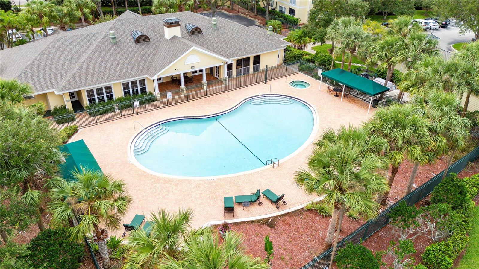18235 BRIDLE CLUB DR #18235 — photo 9