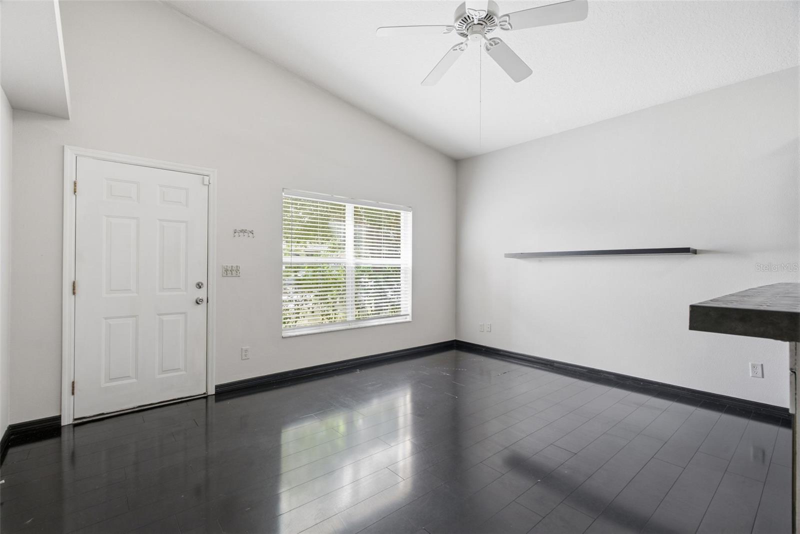 2115 SALEM AVE N — photo 5