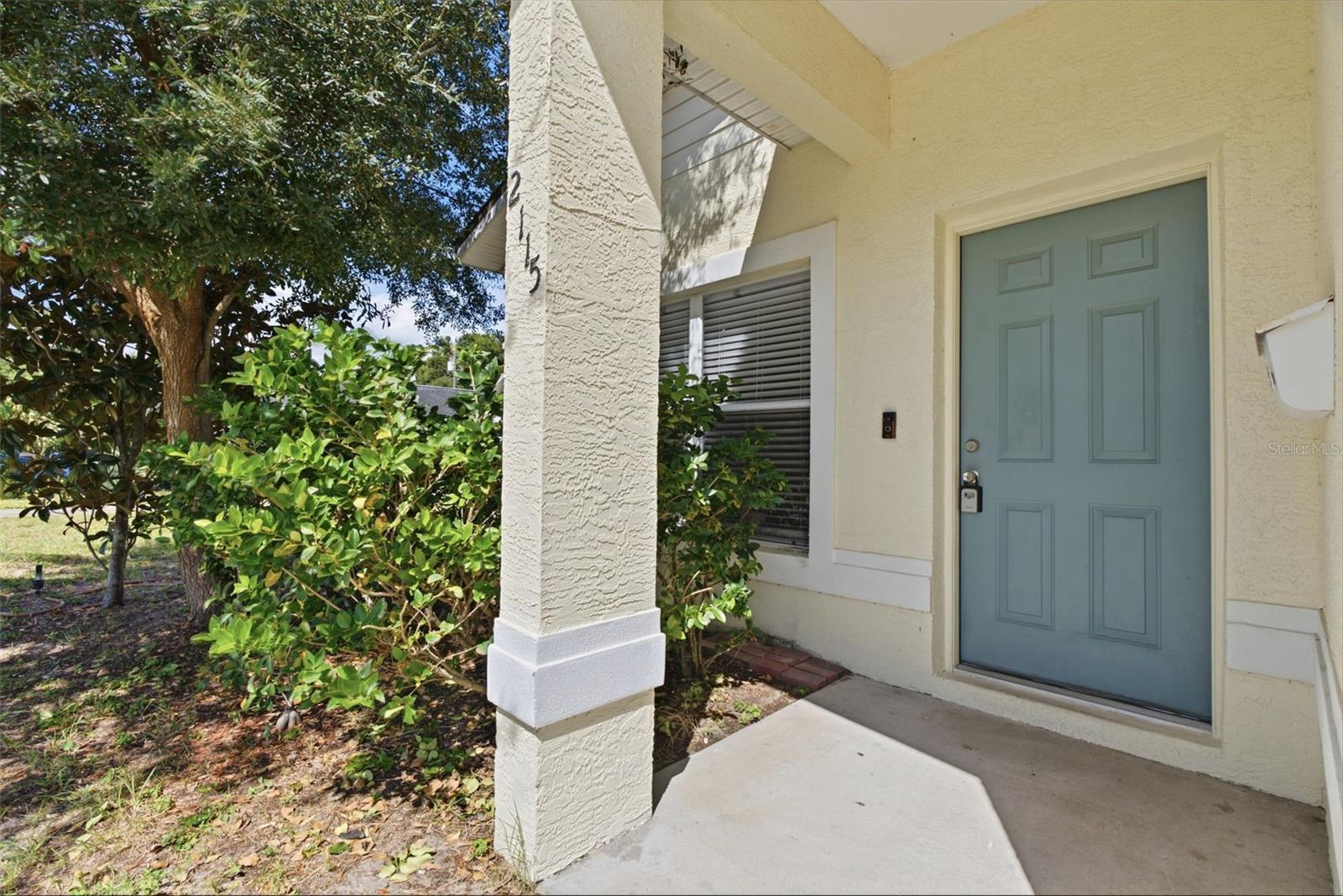 2115 SALEM AVE N — photo 4