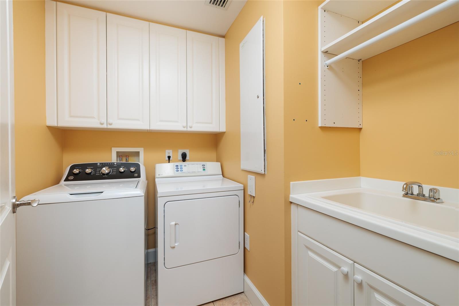 300 BEACH DR NE #1804 — photo 60