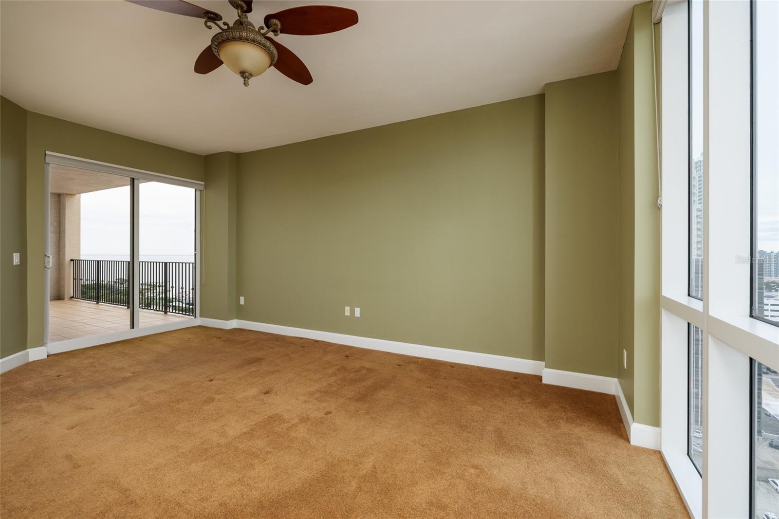 300 BEACH DR NE #1804 — photo 47