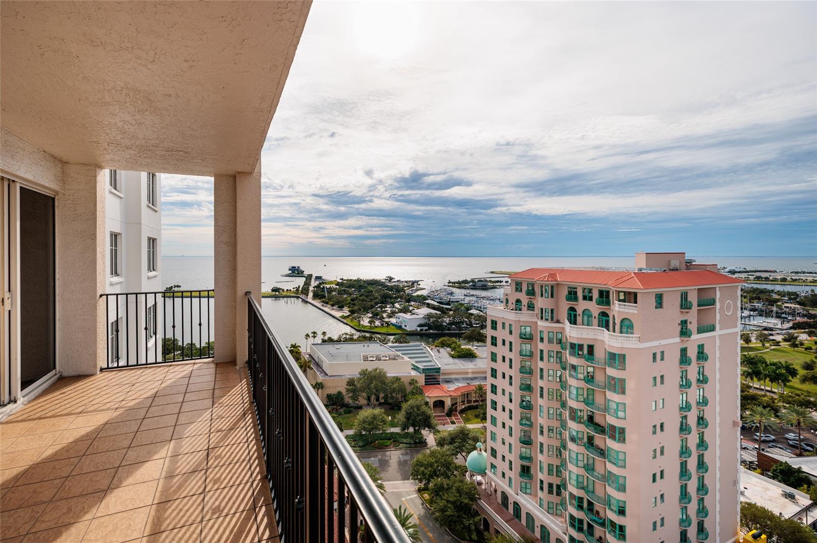 300 BEACH DR NE #1804 — photo 43