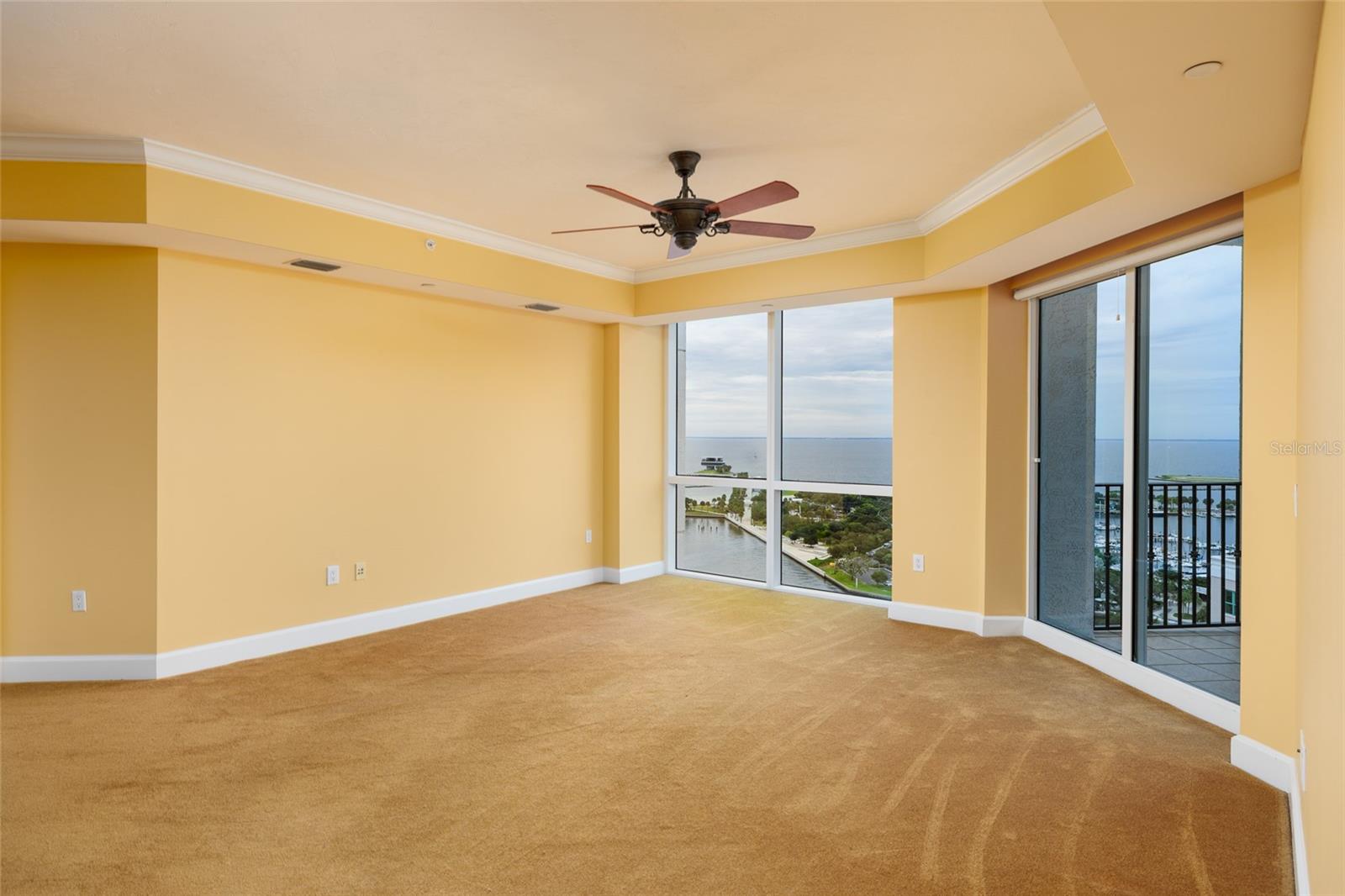 300 BEACH DR NE #1804 — photo 24