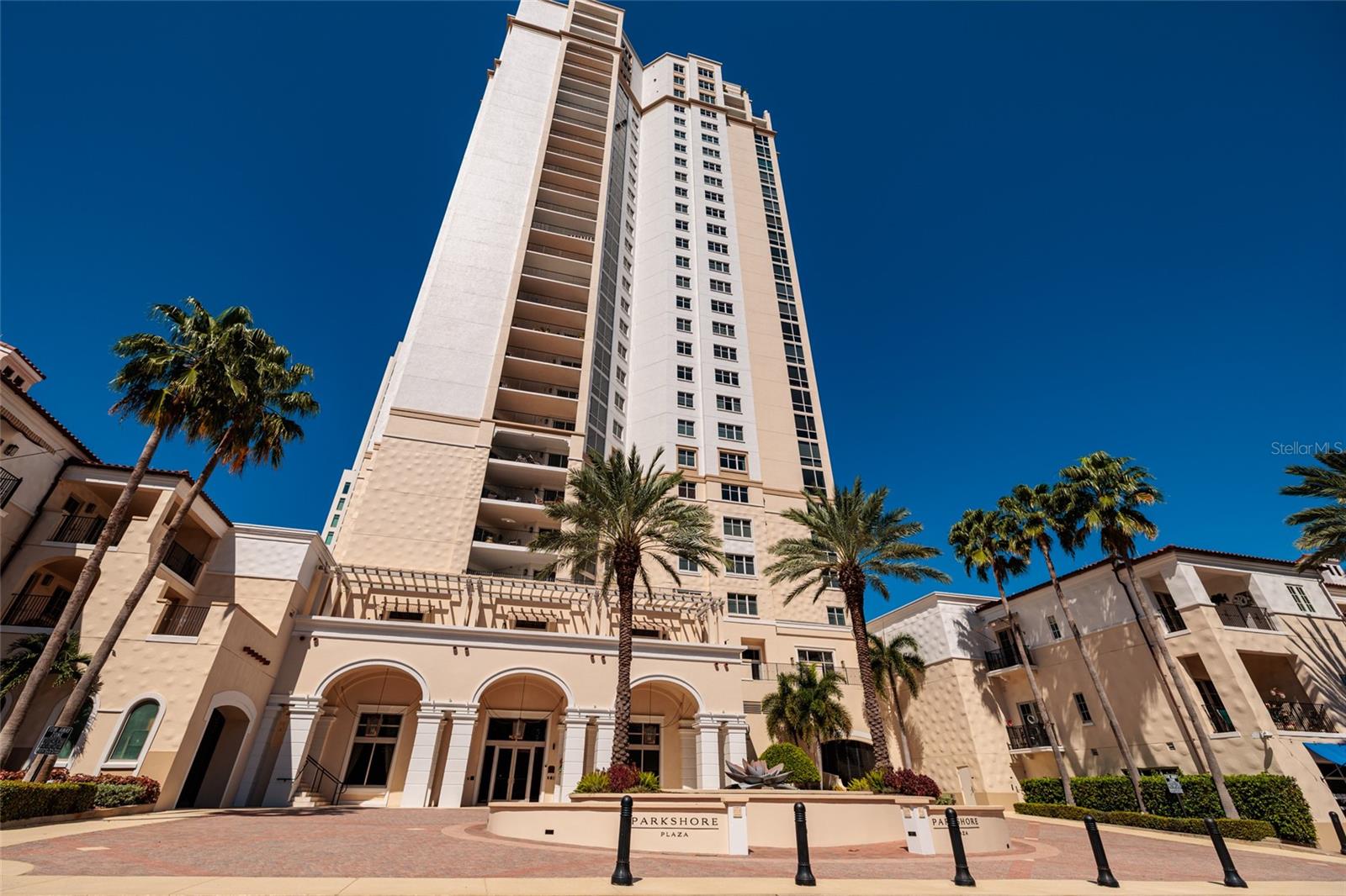 300 BEACH DR NE #1804 — photo 5