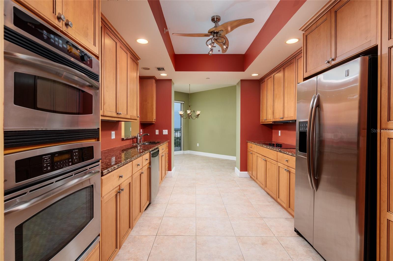 300 BEACH DR NE #1804 — photo 33
