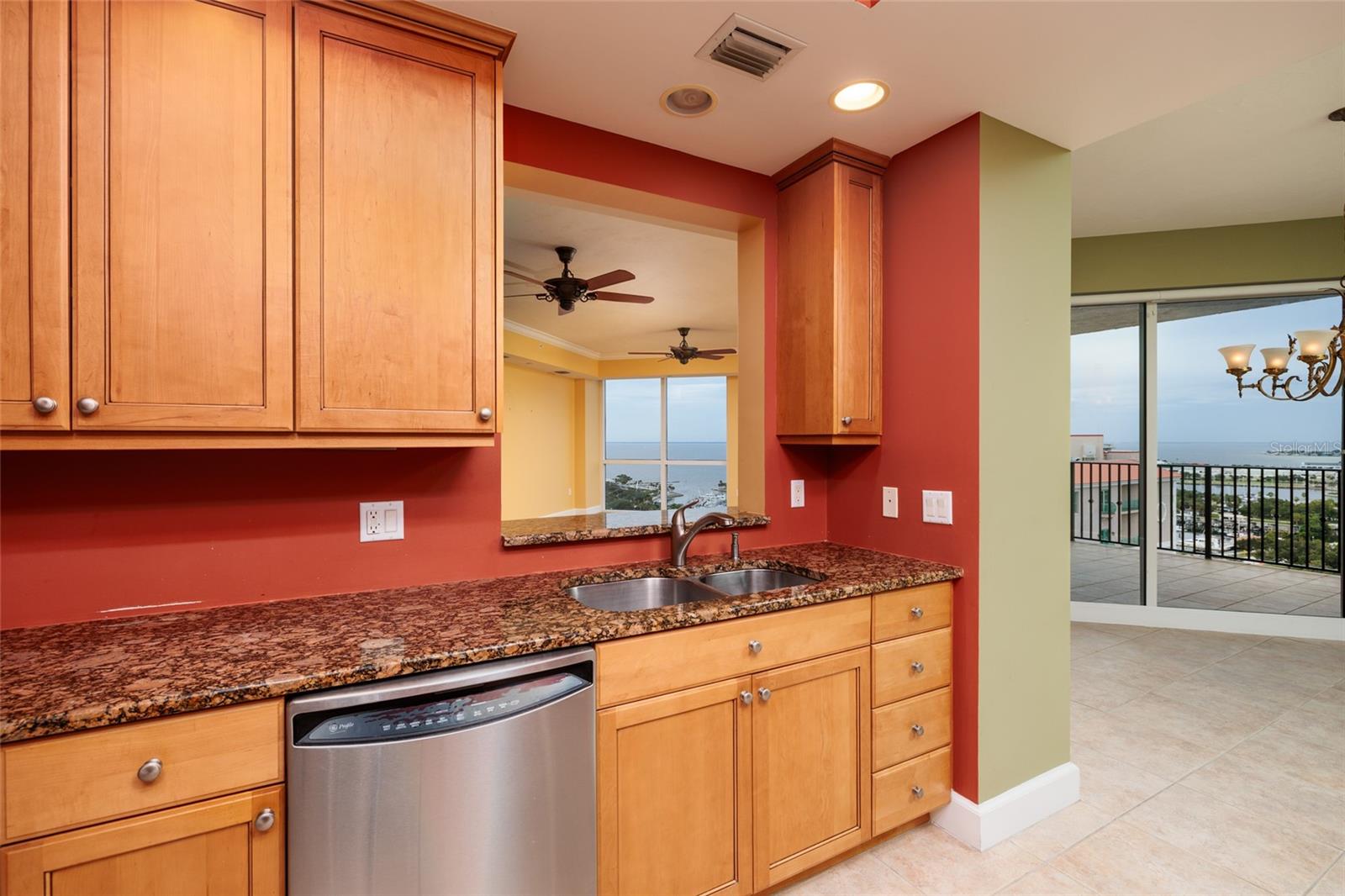 300 BEACH DR NE #1804 — photo 28