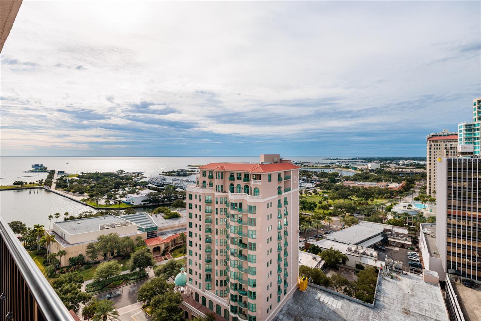 300 BEACH DR NE #1804 — photo 40