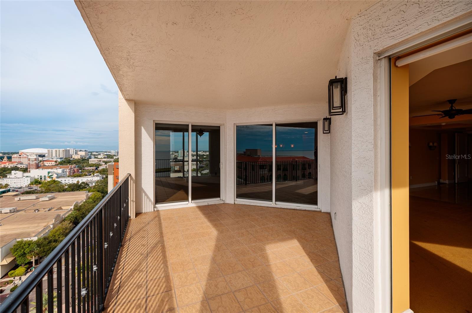 300 BEACH DR NE #1804 — photo 39