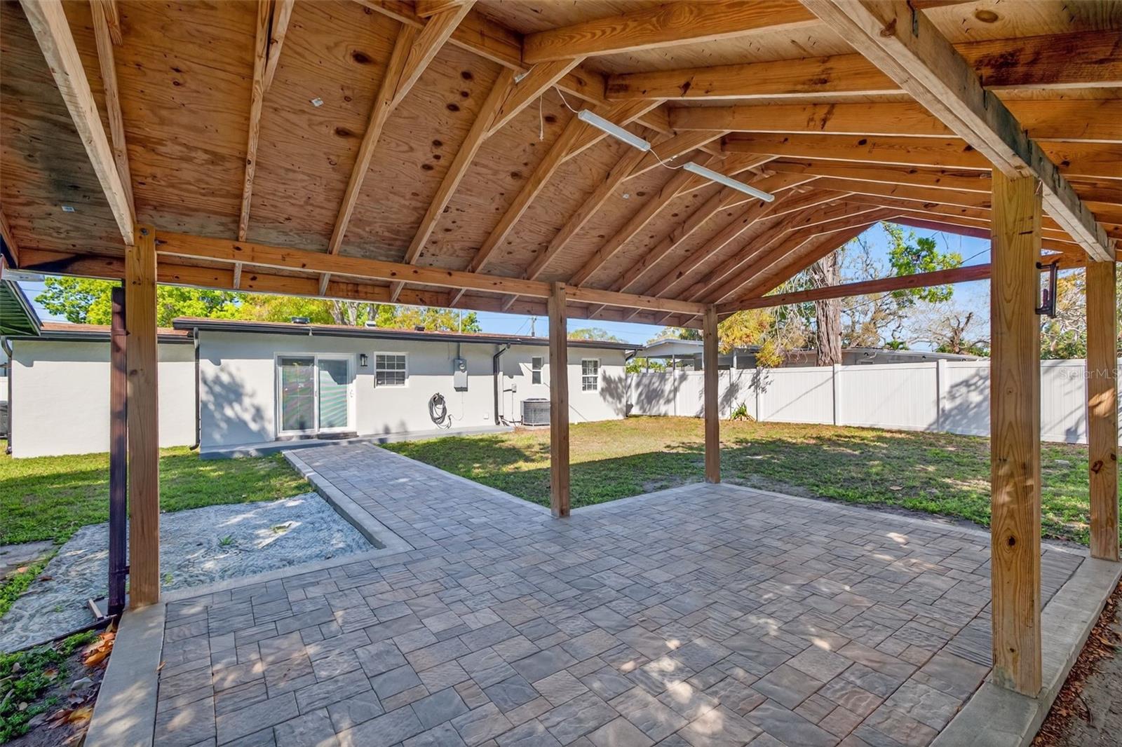 4420 POMPANO DR SE — photo 20