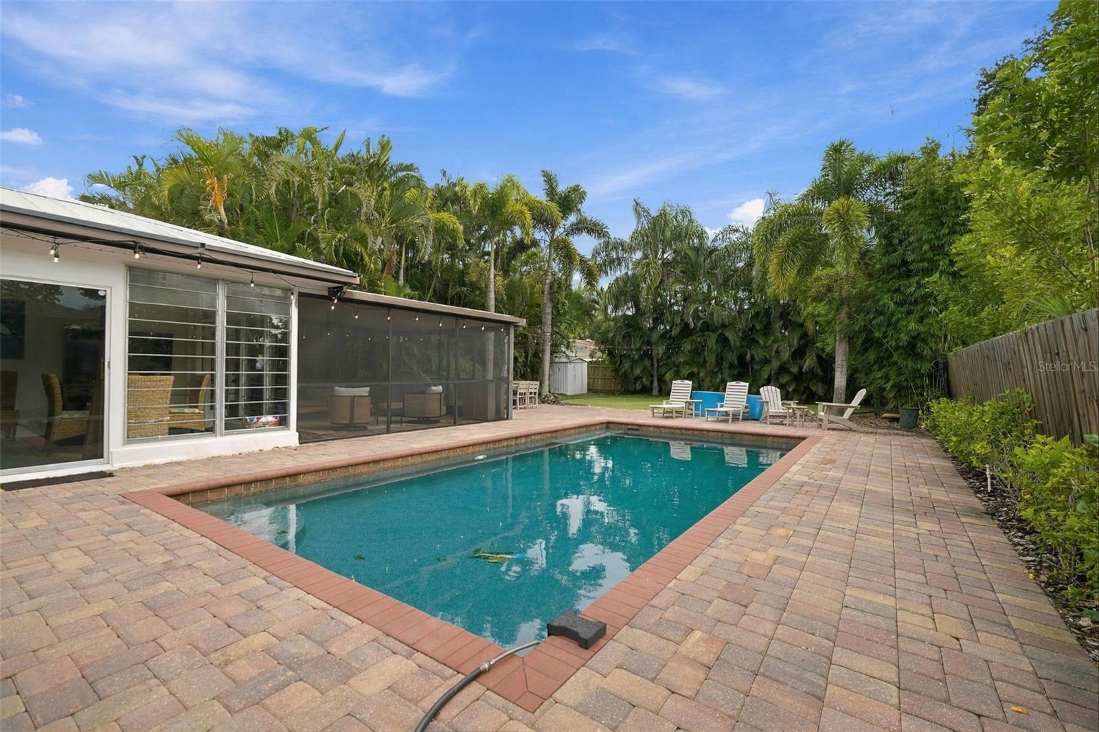 2174 BOUGAINVILLEA ST — photo 47
